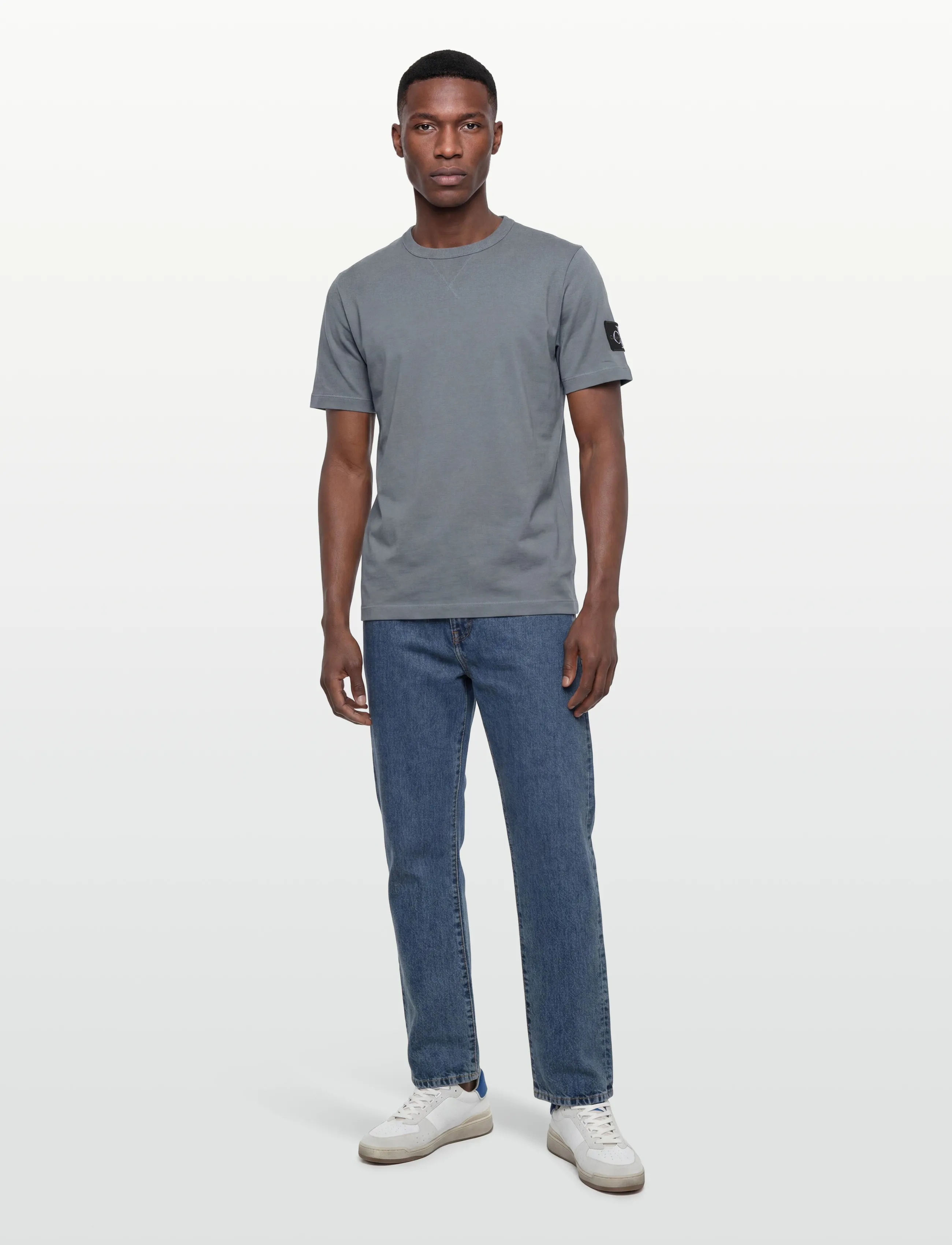 Calvin Klein Jeans BADGE REGULAR TEE - T-särgid - STEEL GRAY / grey