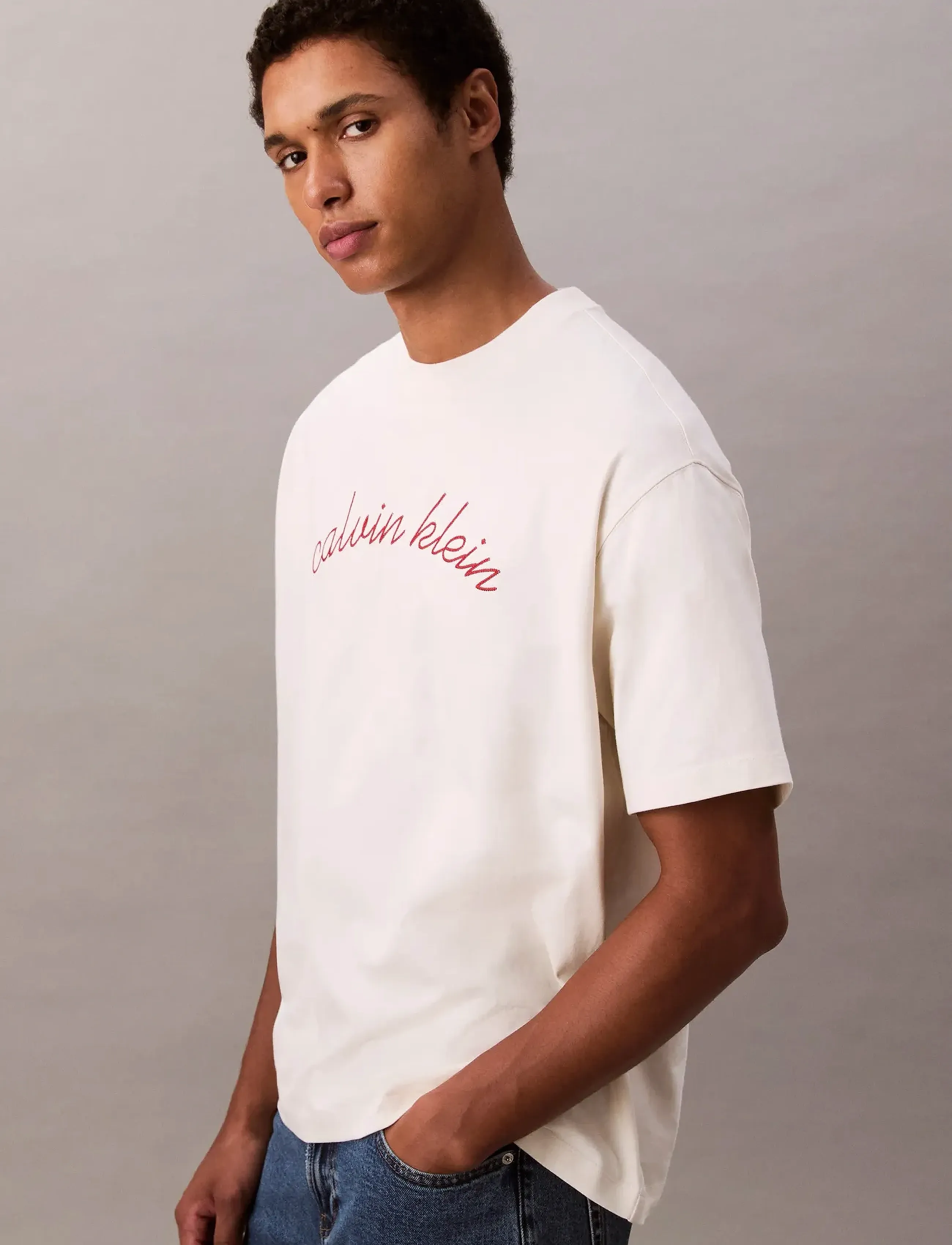 Calvin Klein Jeans - SS CENTER CHAIN STITCH 16S RLXD - kortärmade t-shirts - tofu - 3