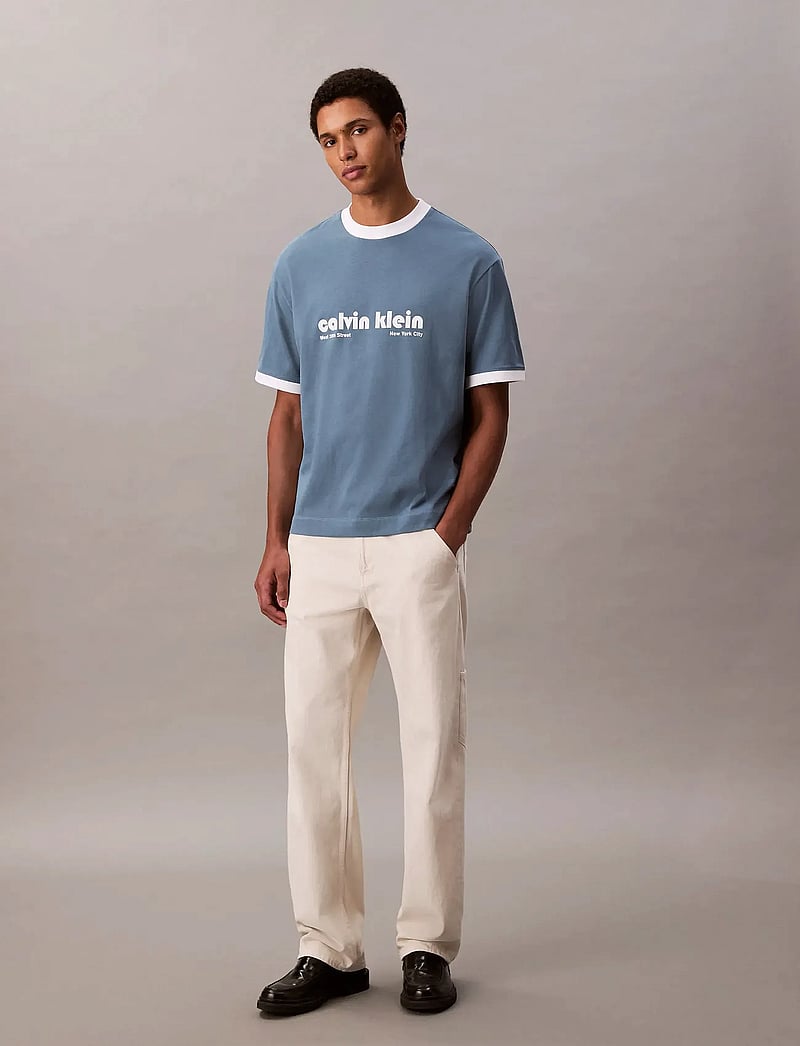 Calvin Klein Jeans - SS RETRO LOGO RINGER 16S RLXD TE - kortærmede t-shirts - bluefin - 4