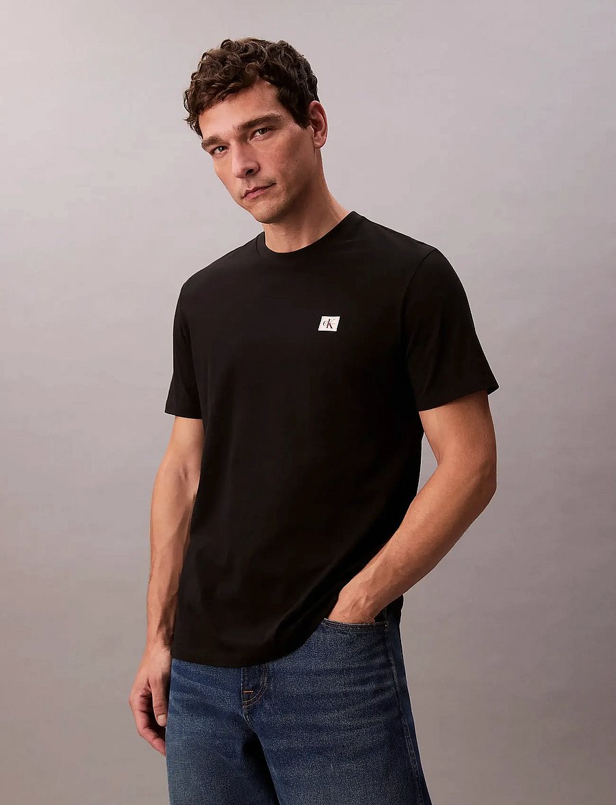 Calvin Klein Jeans - SS BADGE 30S JERSEY CLASSIC TEE - lühikeste varrukatega t-särgid - black - 0