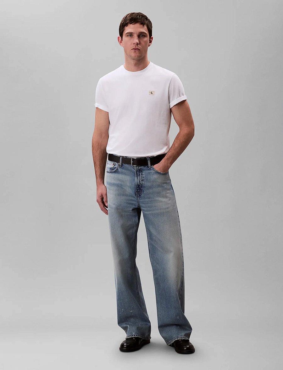 Calvin Klein Jeans - SS BADGE 30S JERSEY CLASSIC TEE - kurzärmelige t-shirts - bright white - 0
