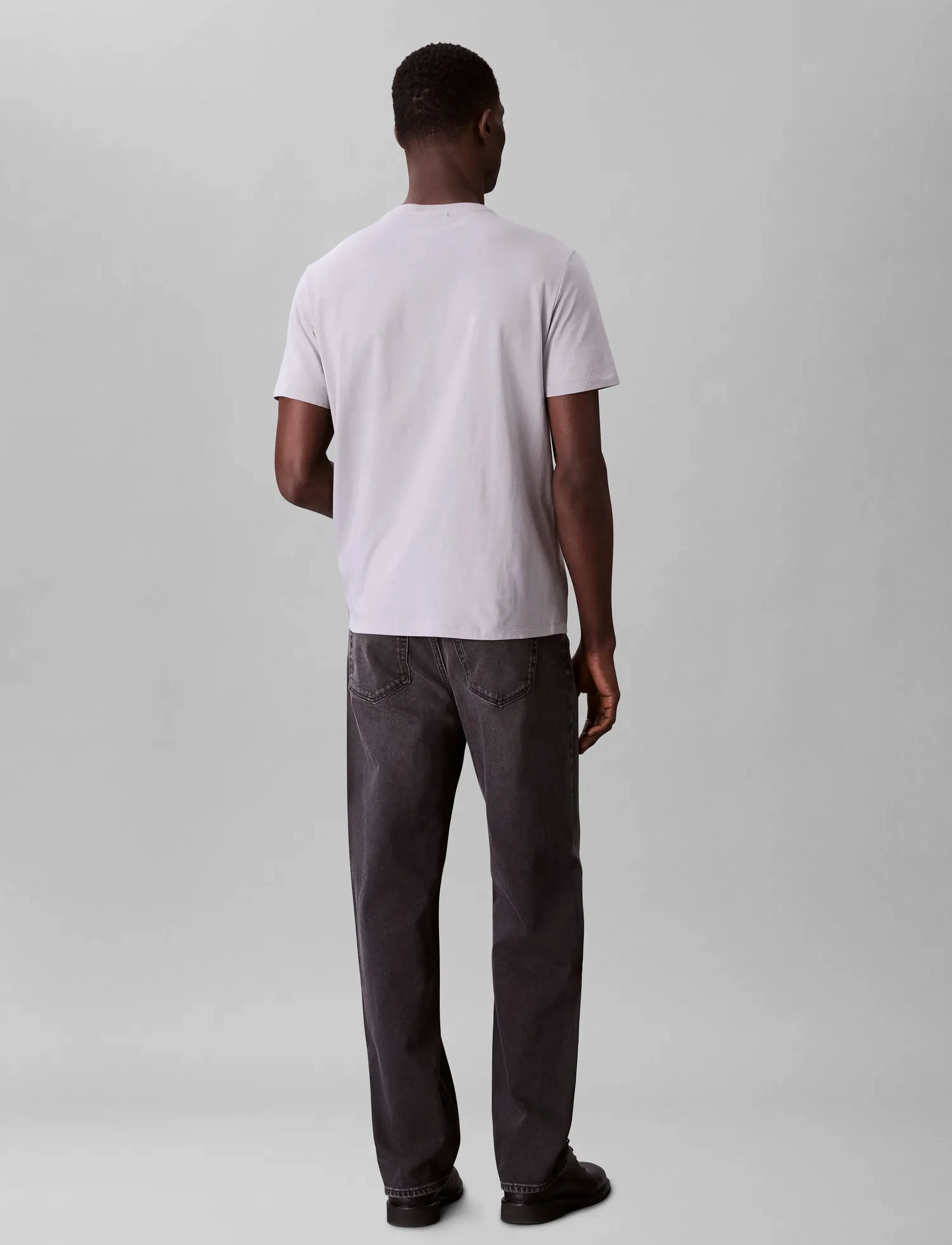 Calvin Klein Jeans - SS BADGE 30S JERSEY CLASSIC TEE - lühikeste varrukatega t-särgid - formal gray - 4