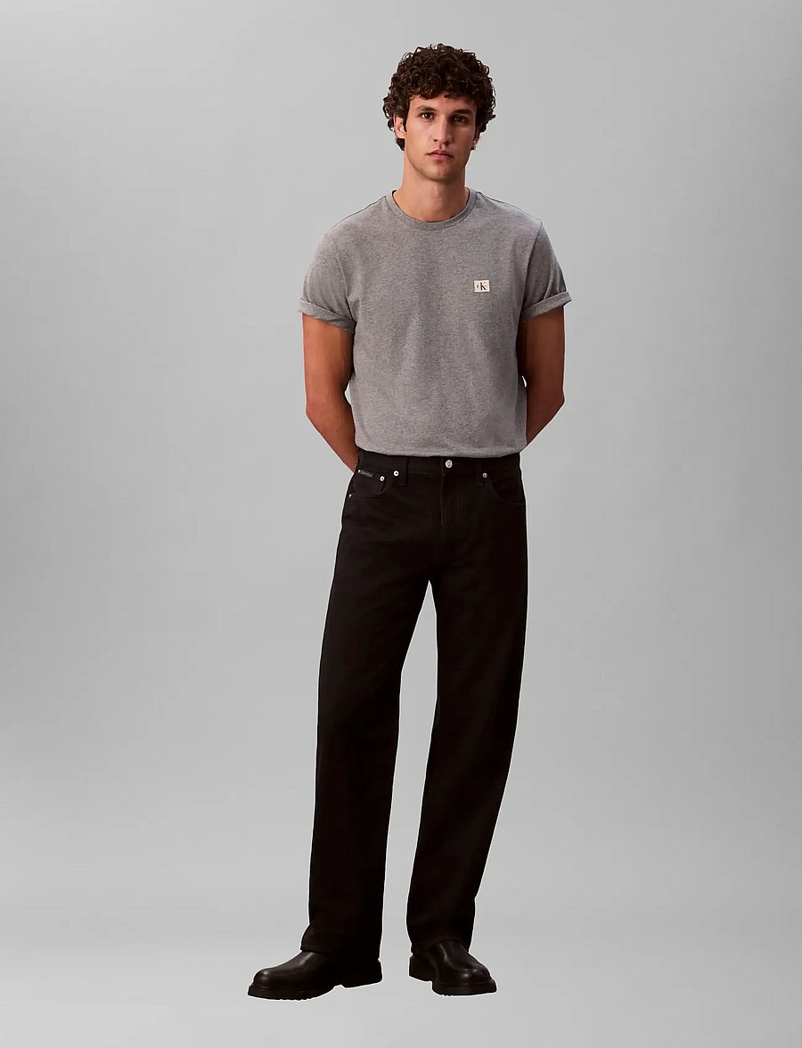 Calvin Klein Jeans - SS BADGE 30S JERSEY CLASSIC TEE - stutterma bolir - med grey htr - 0
