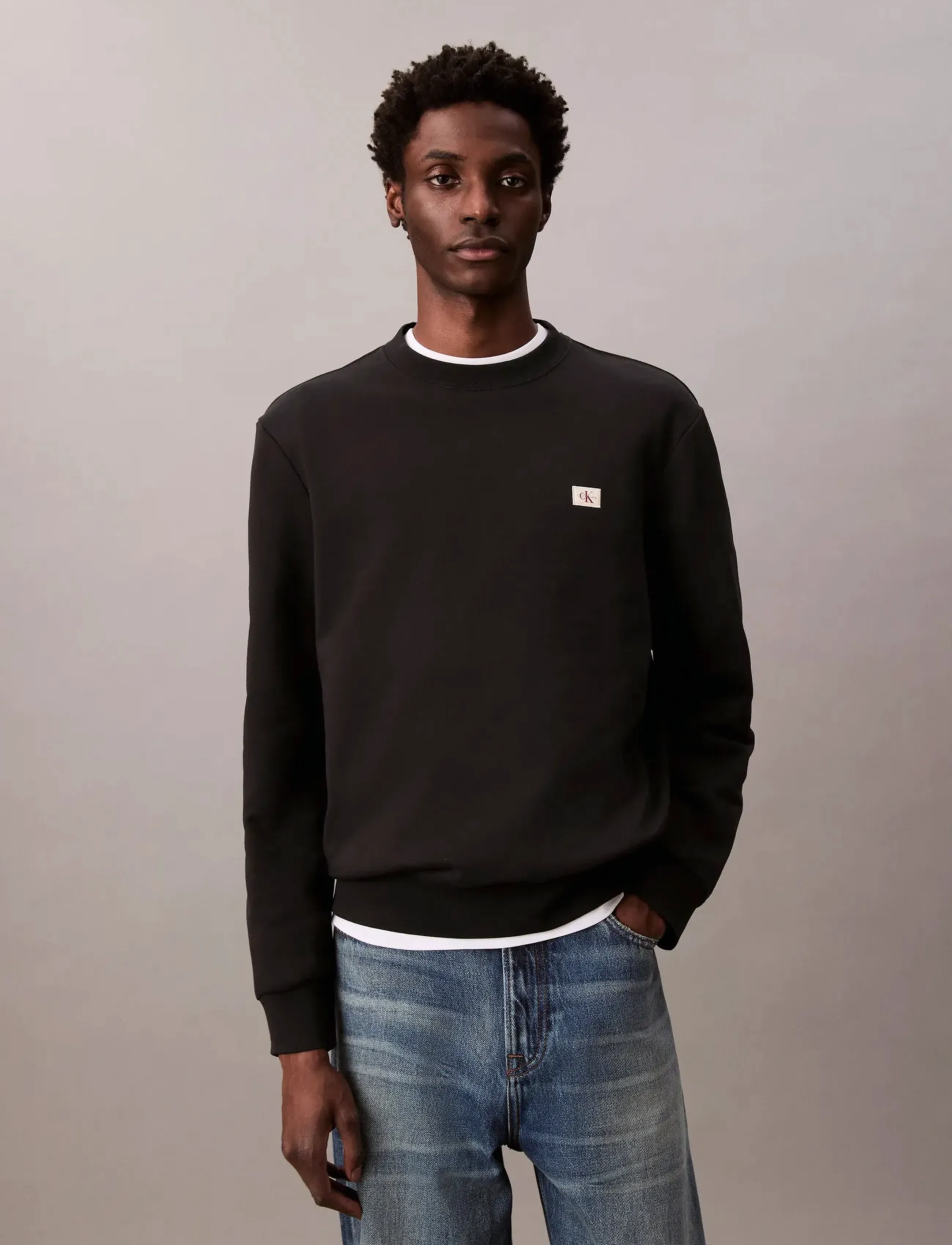 Calvin Klein Jeans - LS EU 350TERRY BADGE CN SWTSHRT - shop efter stil - black - 5
