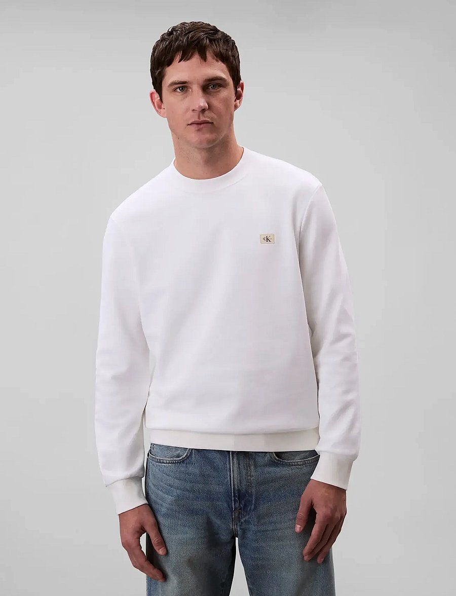 Calvin Klein Jeans - LS EU 350TERRY BADGE CN SWTSHRT - sweatshirts - bright white - 0