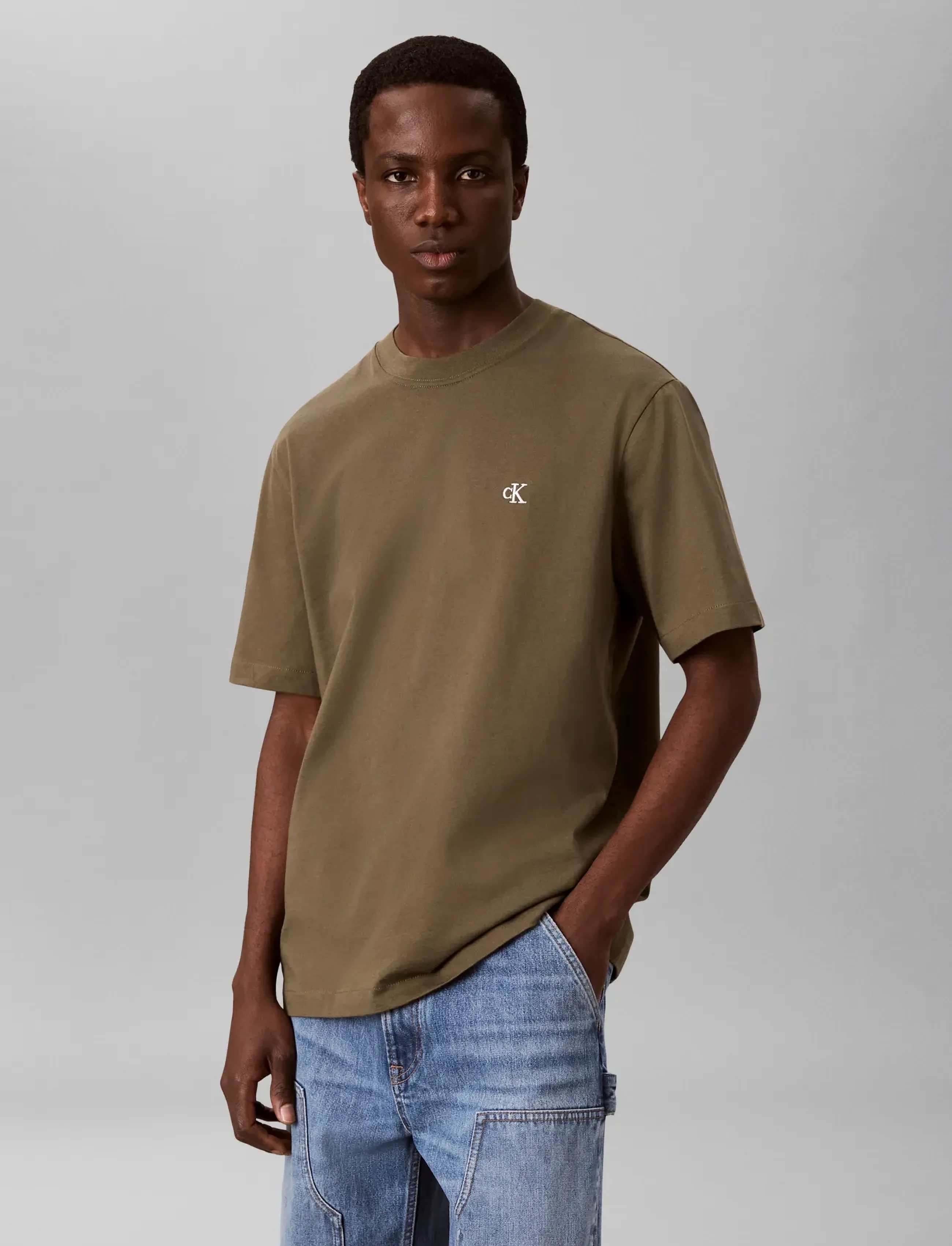 Calvin Klein Jeans - SS EASY MONOGRAM TEE - kurzärmelige t-shirts - olive night - 3