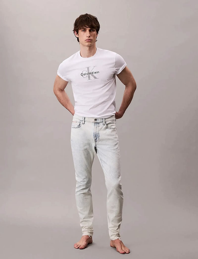 Calvin Klein Jeans - SLM TPR LT WT IC BRK - tapered jeans - ice breaker - 0