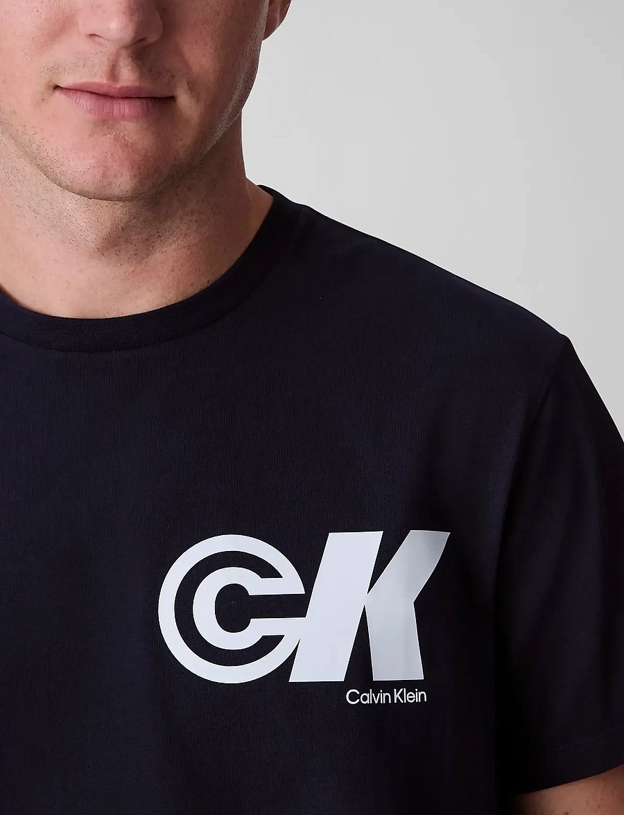 Calvin Klein Jeans - SS 20S CK SPORT LOGO GRAPHIC TEE - kortärmade t-shirts - dark sapphire - 5