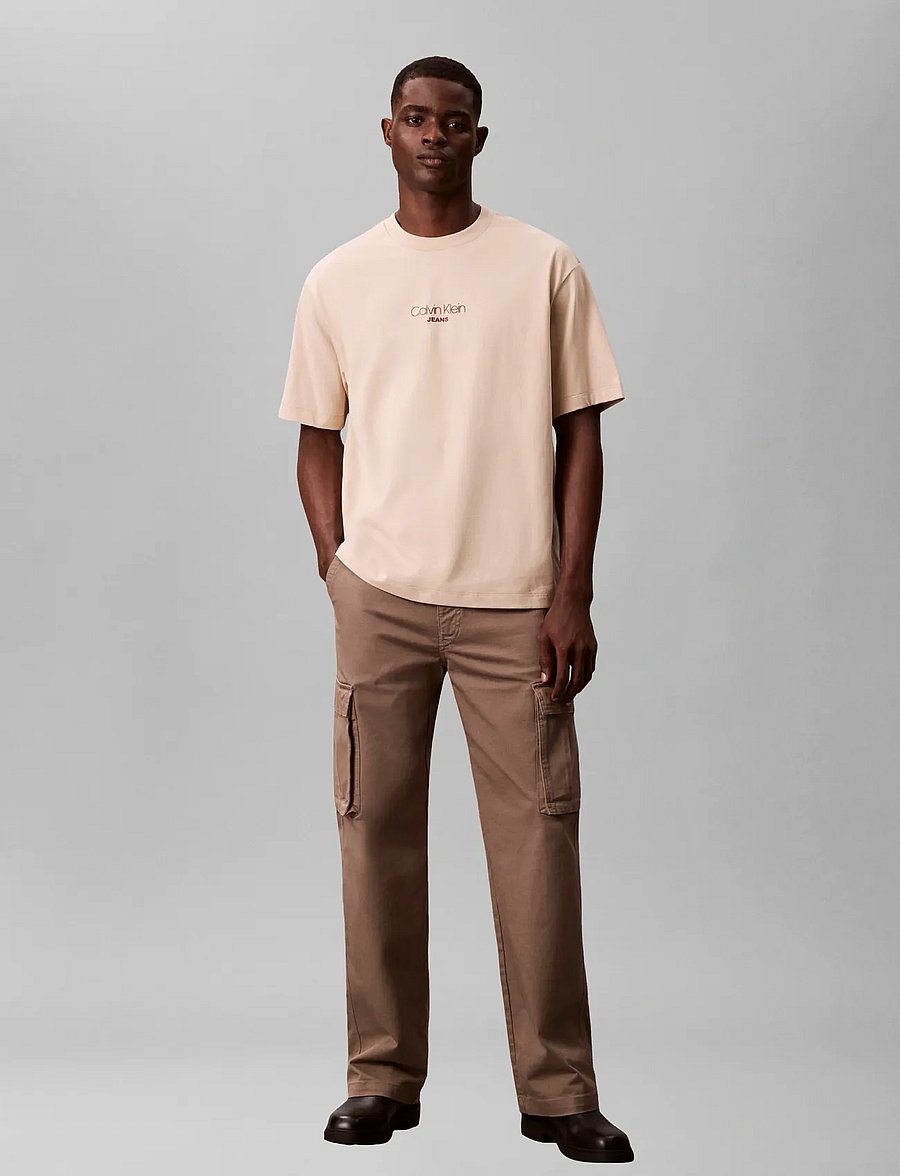 Calvin Klein Jeans - SS 16S RLXD FIT CKJ GRAPHIC TEE - kurzärmelige t-shirts - silvermoss - 3
