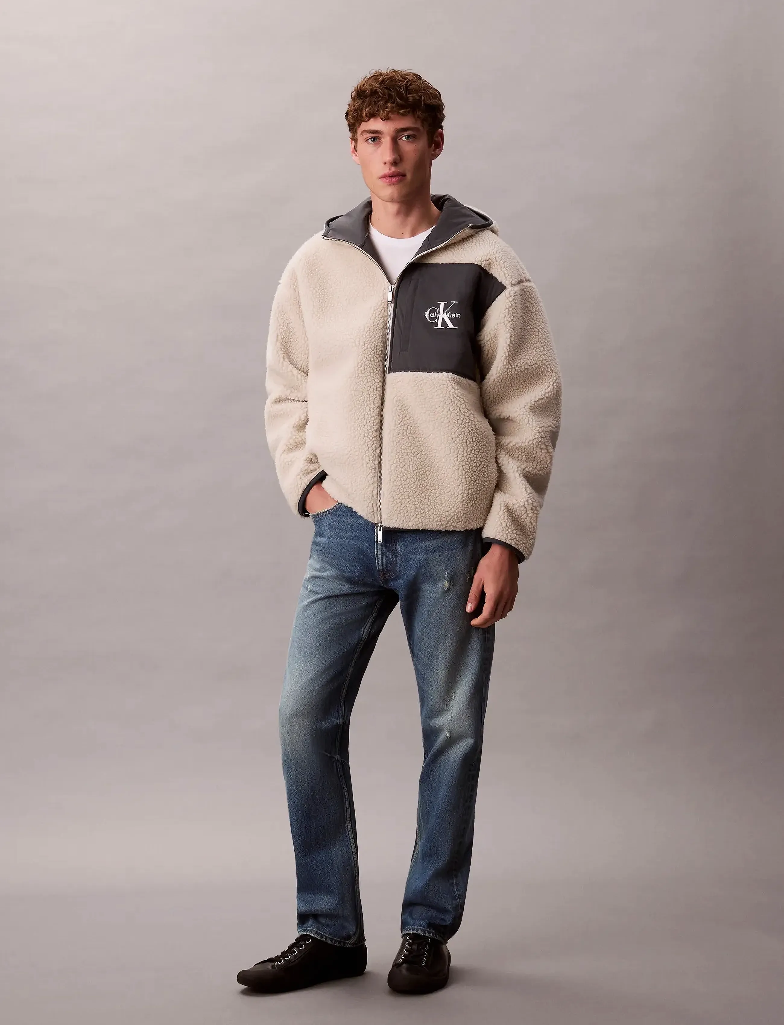 Calvin Klein Jeans - SHERPA FUNNEL NECK FULL ZIP HOOD - fleecetrøjer - chalk - 2