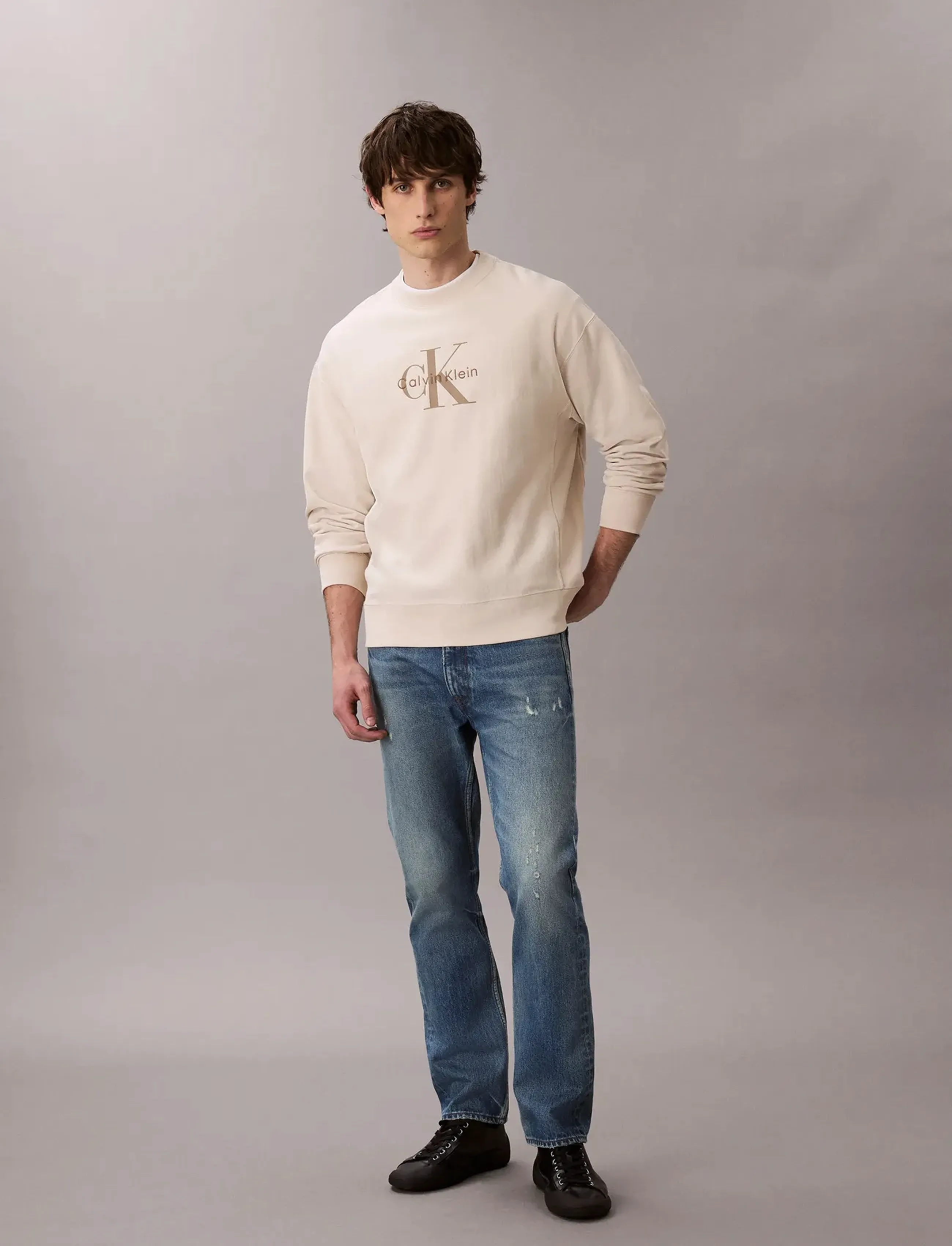 Calvin Klein Jeans LS PREMIUM TERRY MONOLOGO CN SWT - Tøj - CHALK / cream