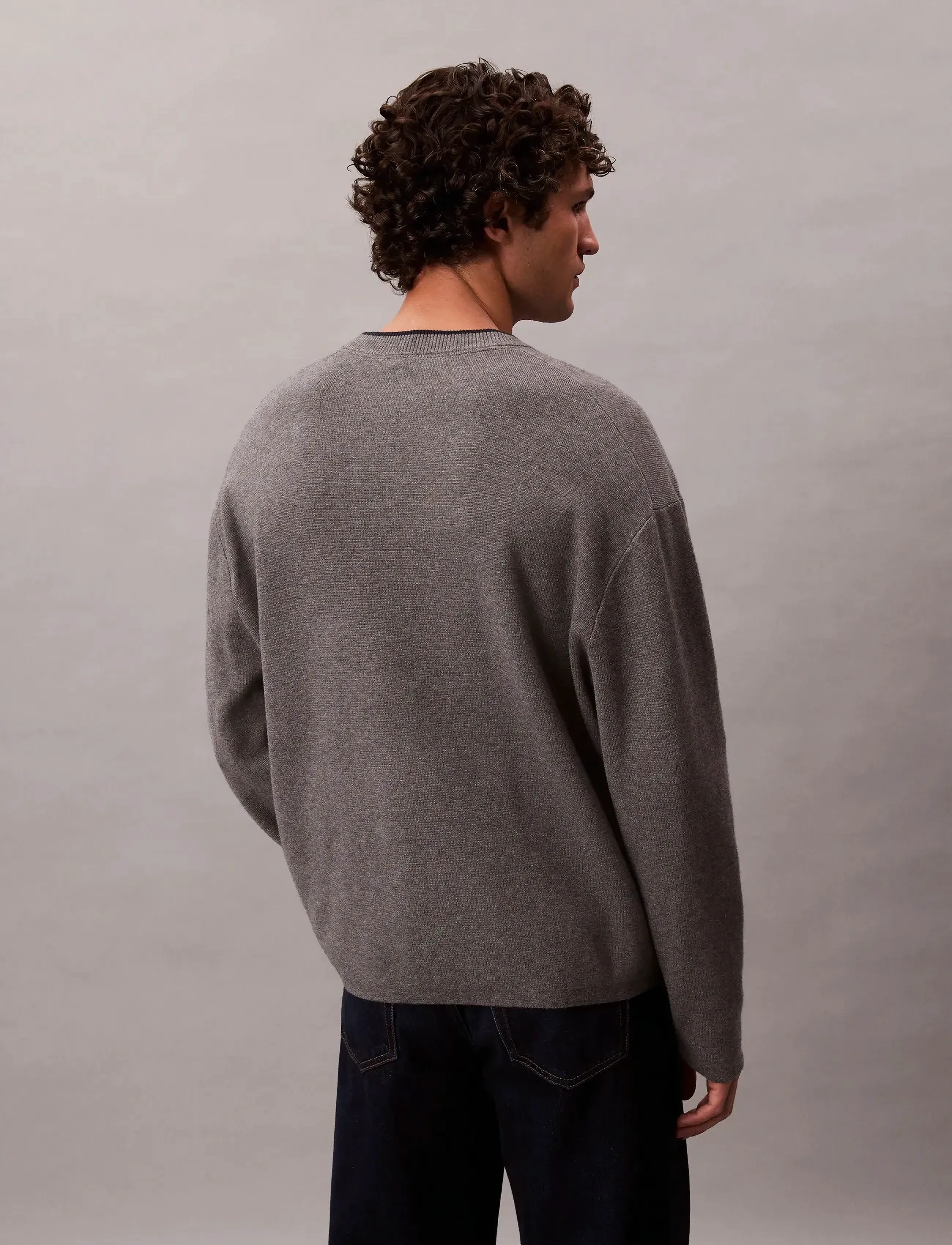 Calvin Klein Jeans - LS EMBOSSED LOGO CREWNK SWEATER - rundhals - med. grey htr - 4