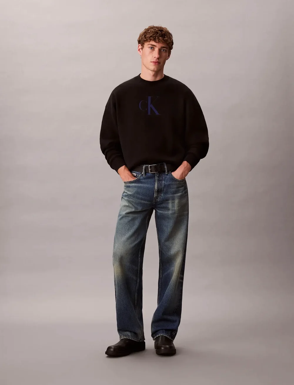 Calvin Klein Jeans - LS CTTN CASHMERE 3D LOGO CRWNK S - dressipluusid - black - 0