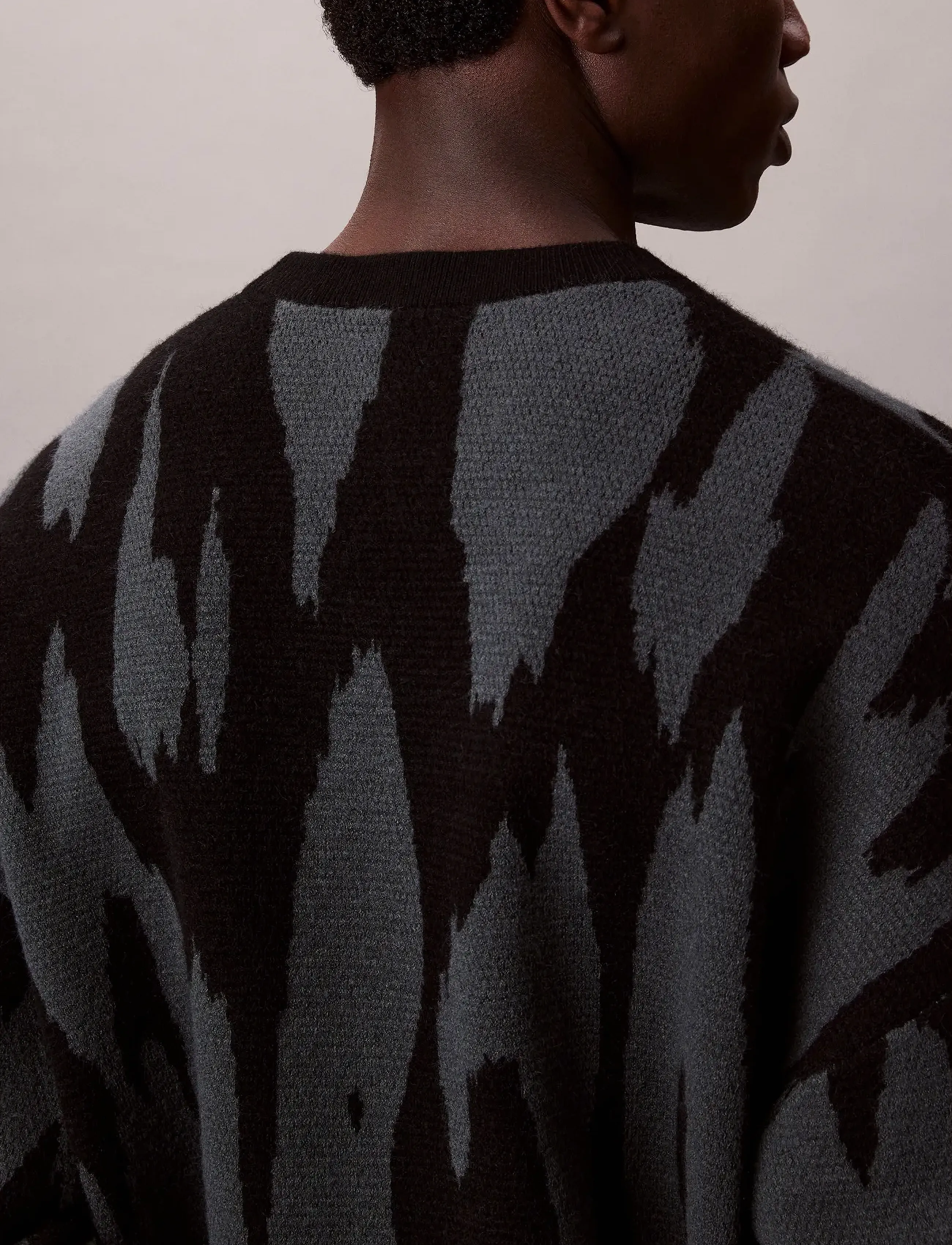 Calvin Klein Jeans LS ABSTRACT JACQUARD CRWNK SWTR - Tänavastiil - HARLEM NIGHT BLUE / grey