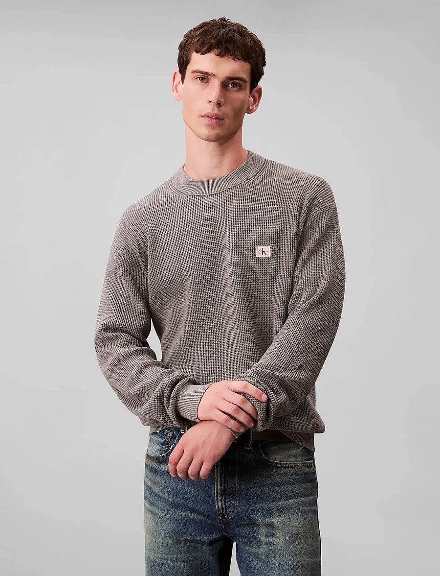 Calvin Klein Jeans - LS EZ COTTON WAFFLE CRWNK SWTR 9 - round necks - medium grey htr - 0