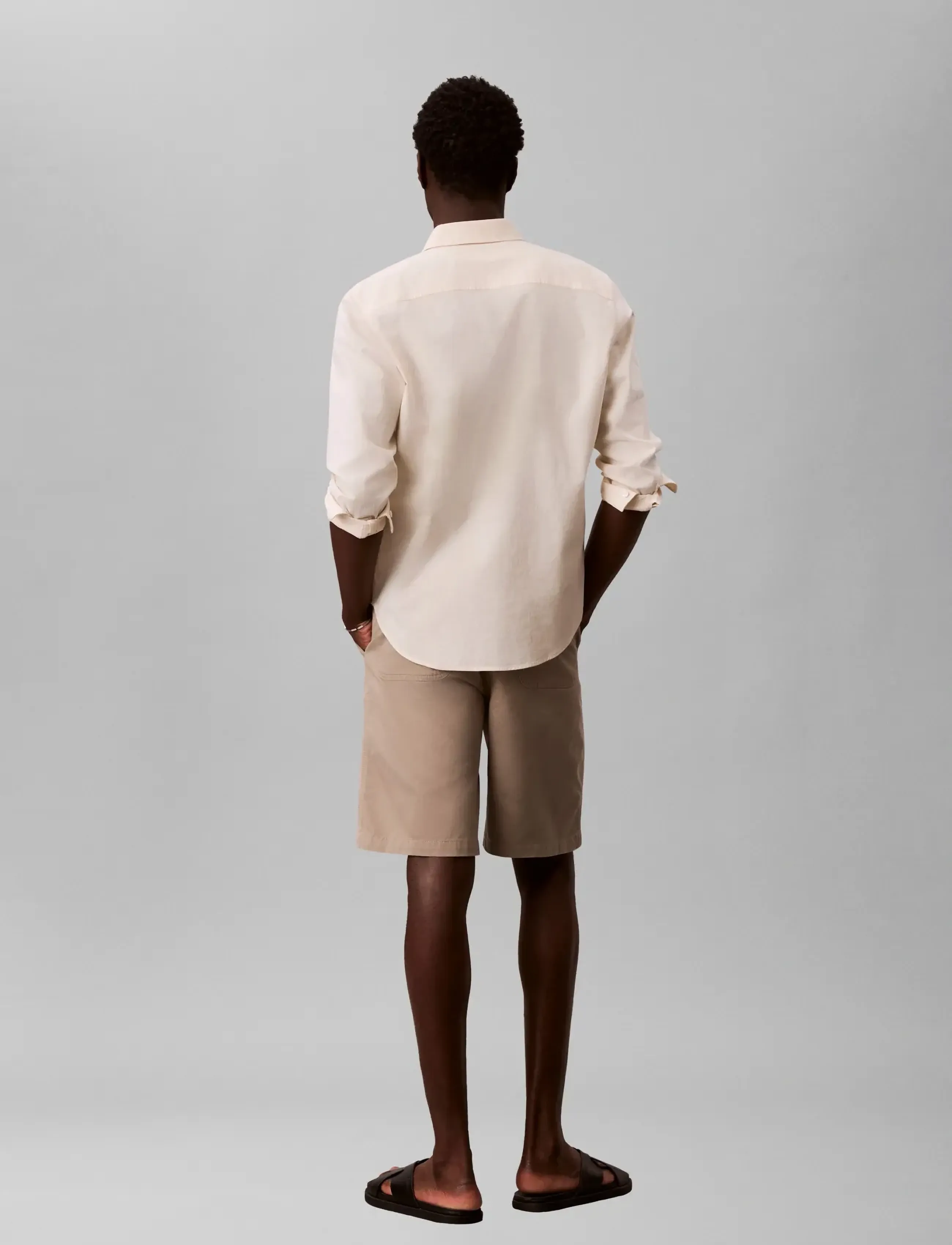 Calvin Klein Jeans - 90S BAGGY COTTON CHINO SHORT - chino lühikesed püksid - vintage khaki - 2