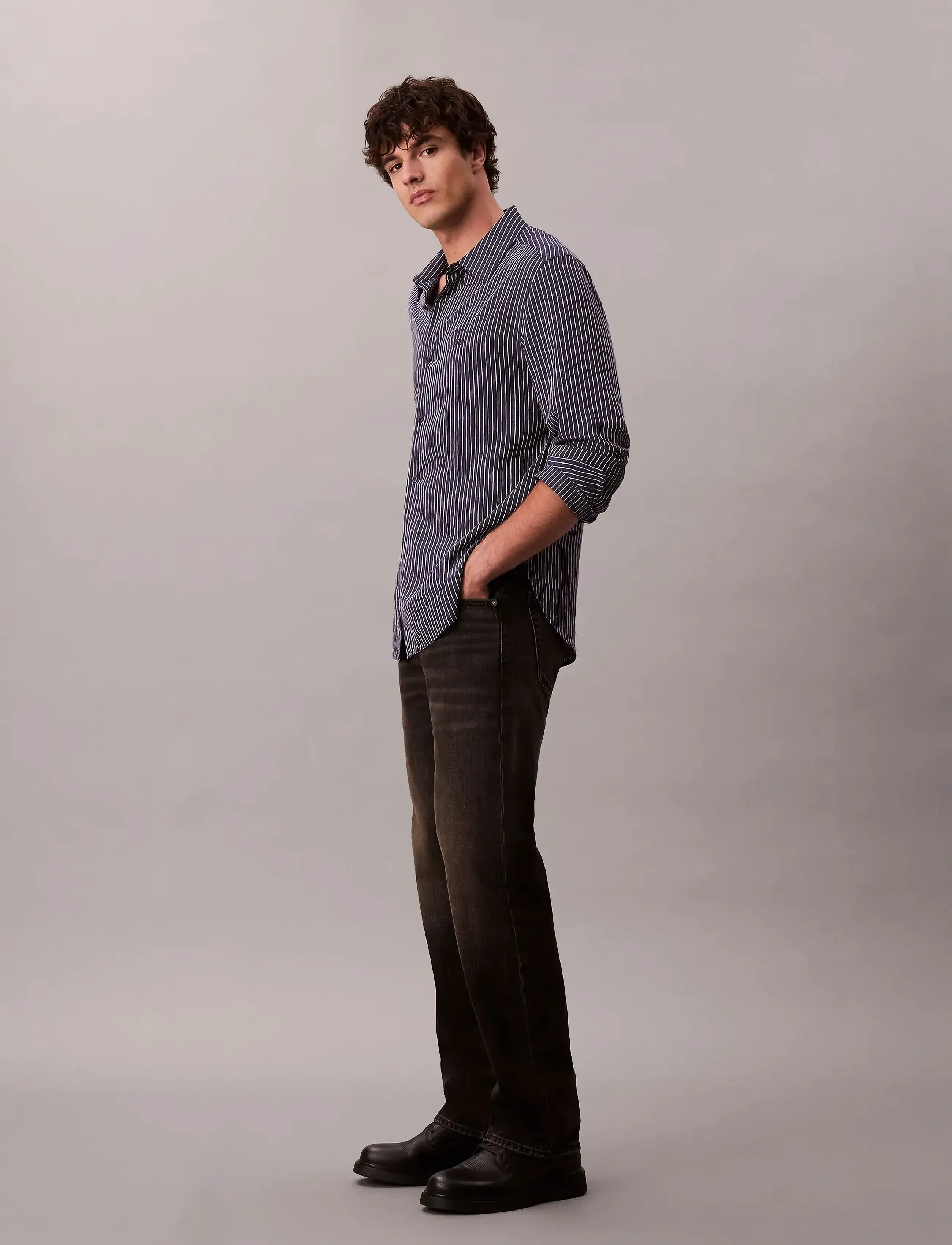 Calvin Klein Jeans - 90S STRAIGHT ESPRESSO BLACK JEAN - regular piegriezuma džinsa bikses - espresso black - 2