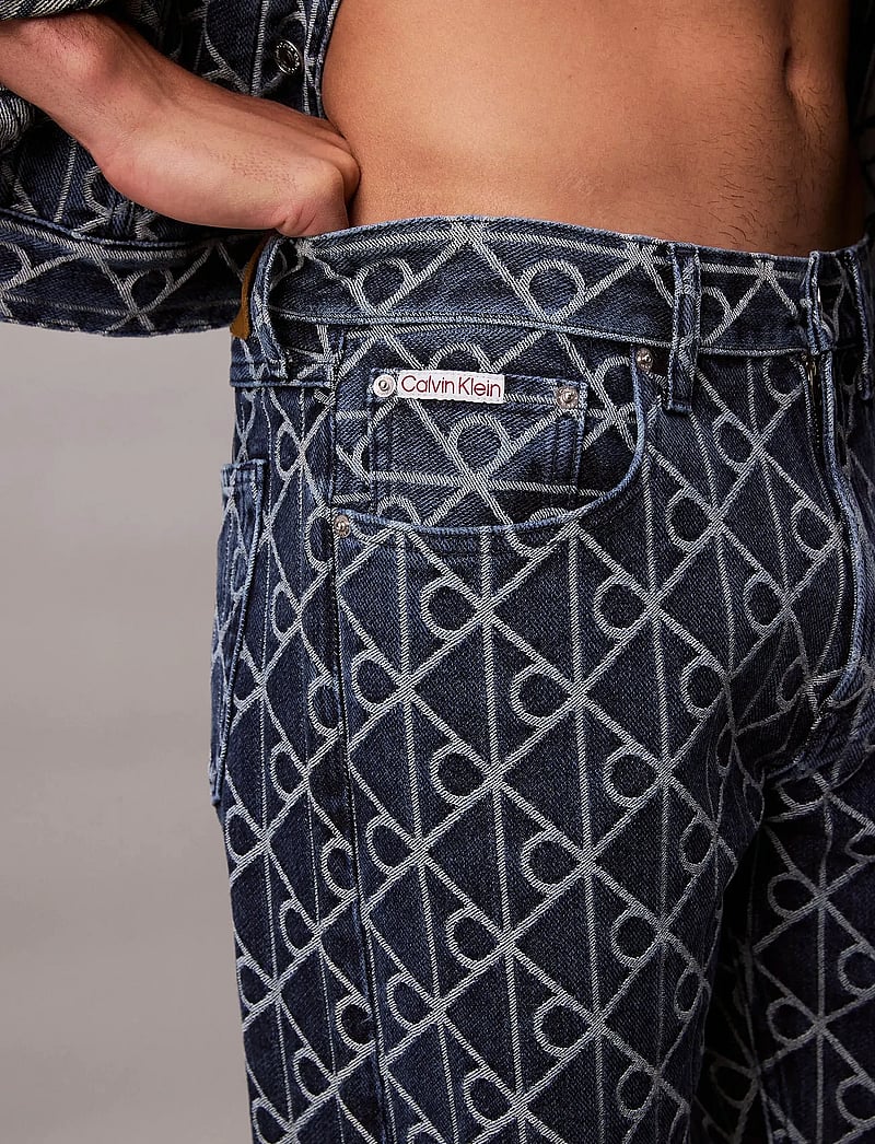 Calvin Klein Jeans - 90S STRAIGHT INDIGO EMBLEM JACQU - regular jeans - indigo emblem - 2