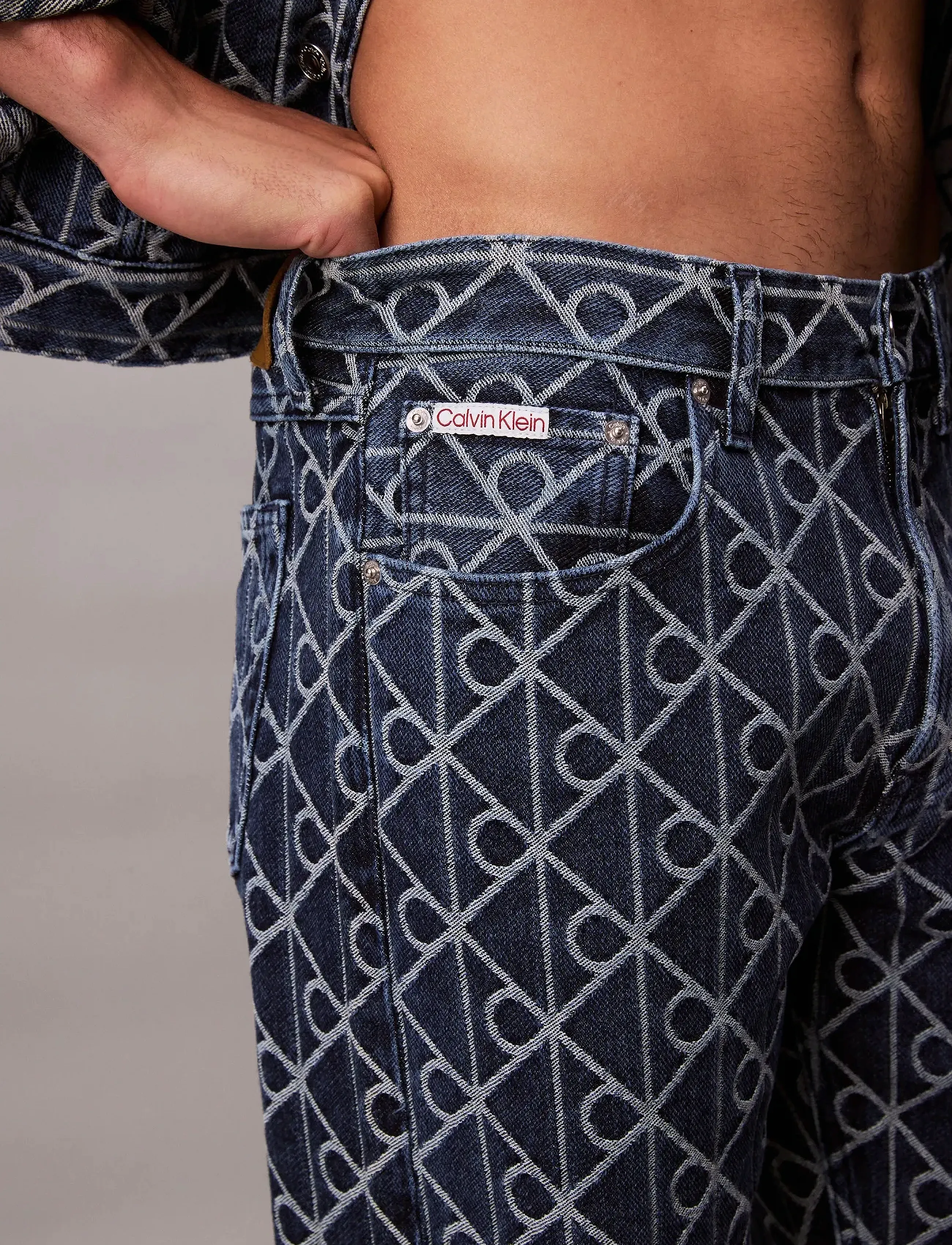 Calvin Klein Jeans - 90S STRAIGHT INDIGO EMBLEM JACQU - indigo emblem - 2