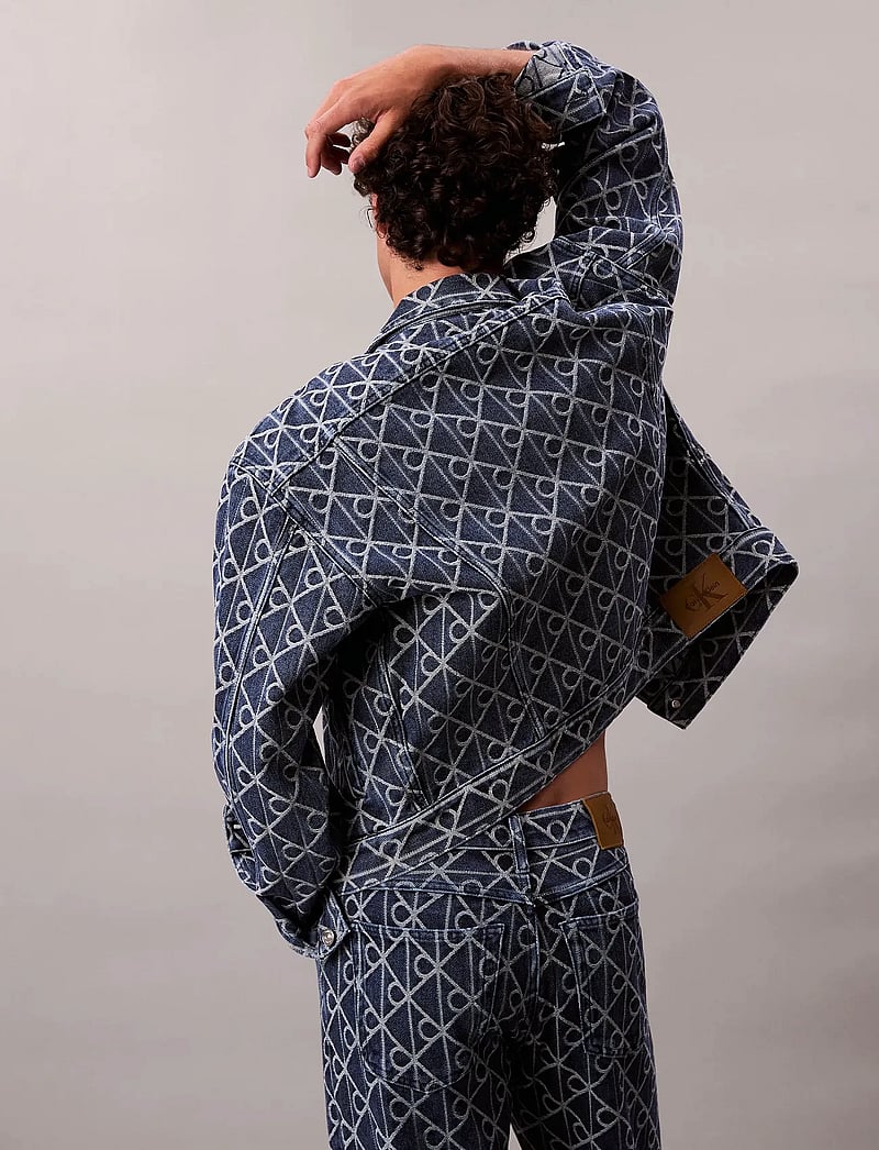 Calvin Klein Jeans - 90S STRAIGHT INDIGO EMBLEM JACQU - regular jeans - indigo emblem - 4