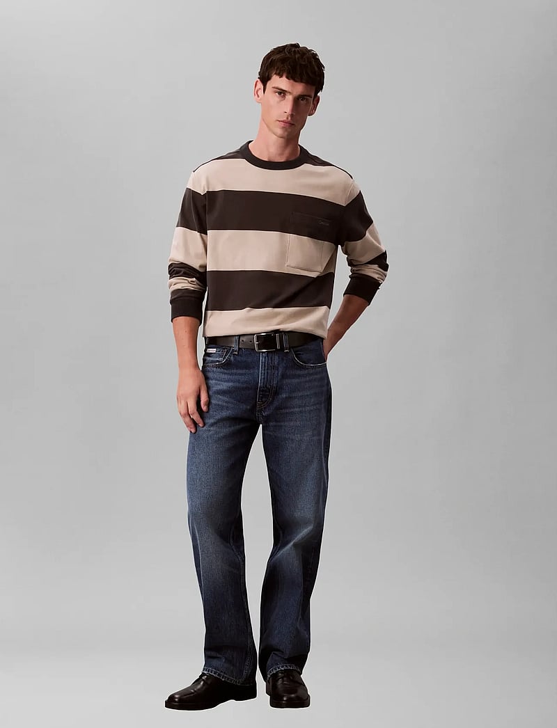 Calvin Klein Jeans - LS SUEDED STRIPE POCKET TEE - långärmade t-shirts - pirate black - 0