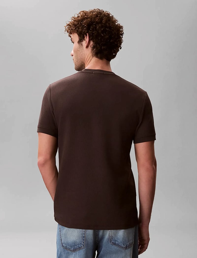 Calvin Klein Jeans - SS SLIM MICRO WAFFLE CREWNK TEE - marškinėliai trumpomis rankovėmis - mulch - 2