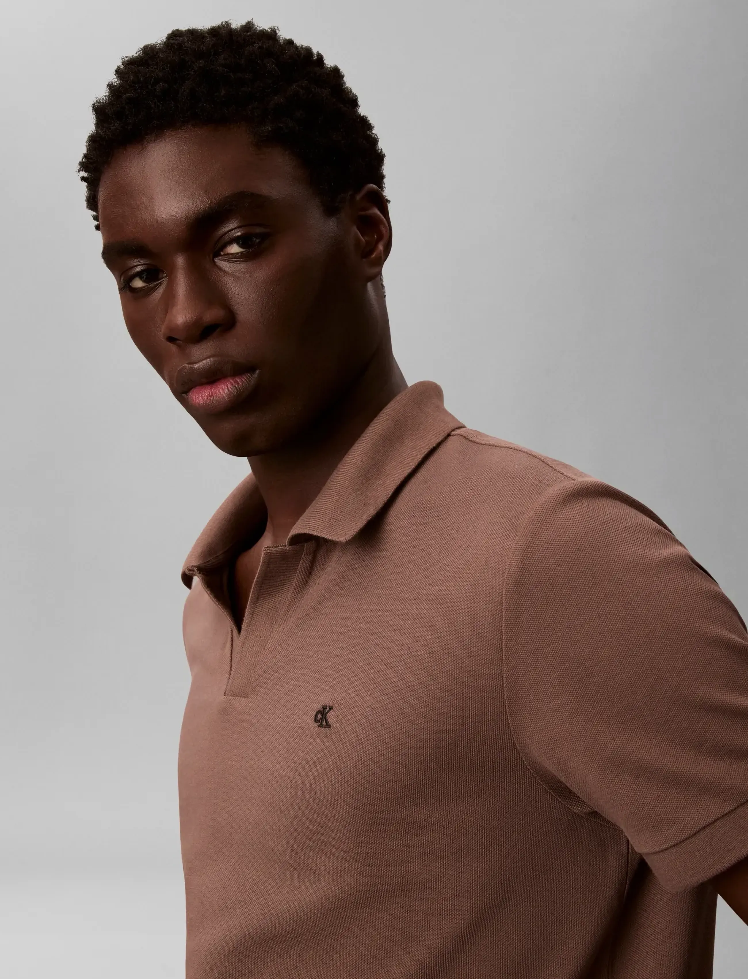 Calvin Klein Jeans - SS OPEN COLLAR CASUAL PIQUE POLO - kortærmede poloer - warm oak - 4