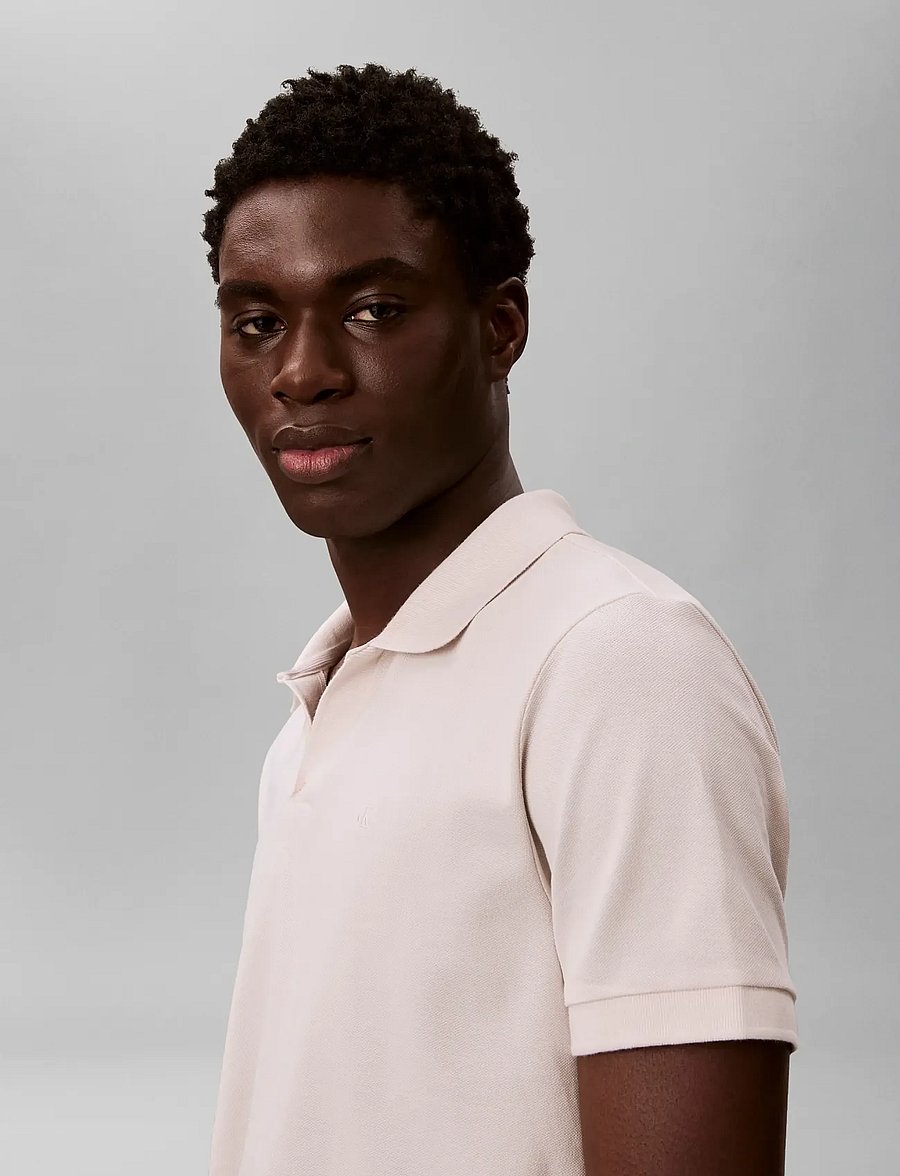 Calvin Klein Jeans - SS OPEN COLLAR CASUAL PIQUE POLO - kortærmede poloer - white sand - 4