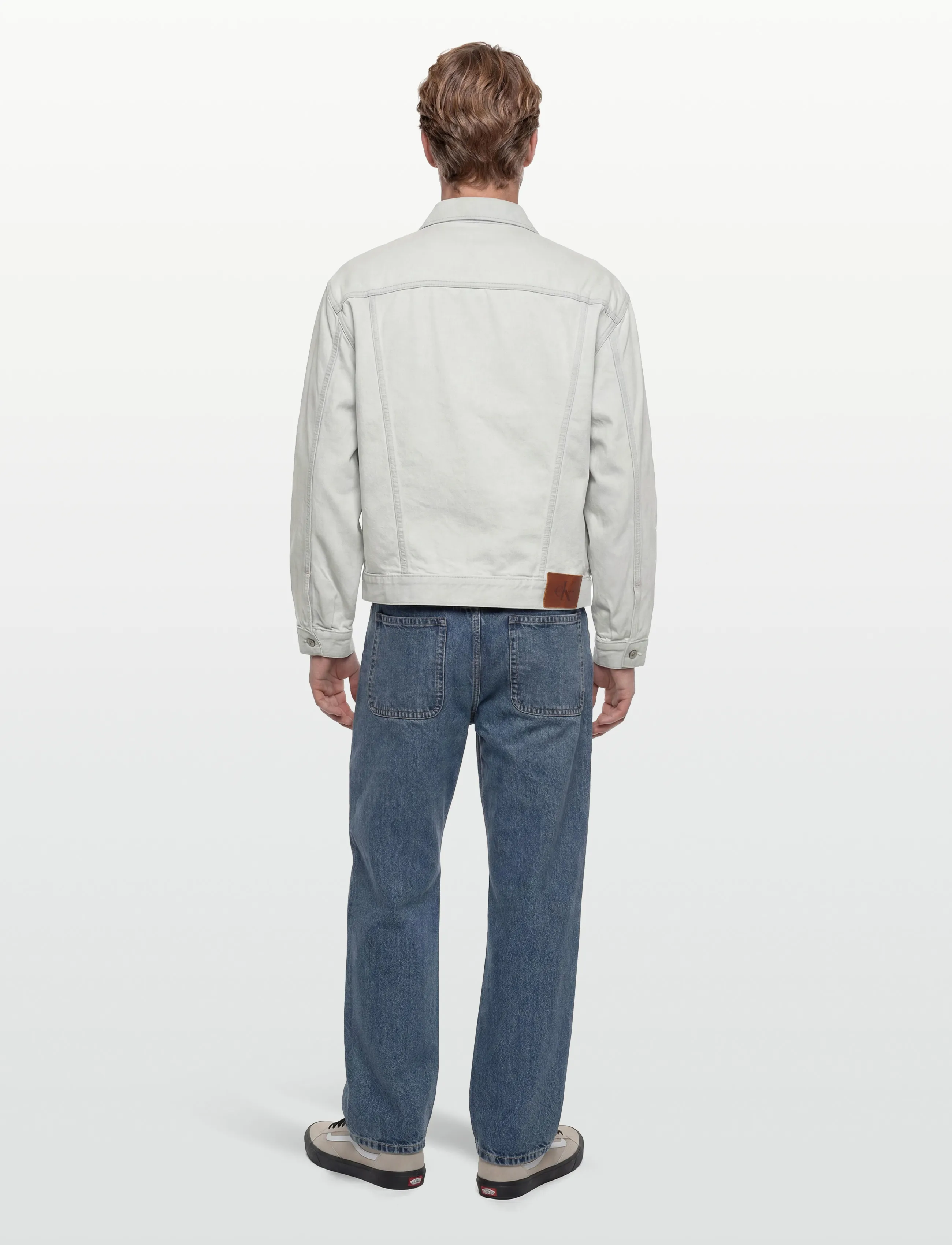 Calvin Klein Jeans - 90S BLEACHOUT 205 TRUCKER - uforede denimjakker - bleachout 205 - 4