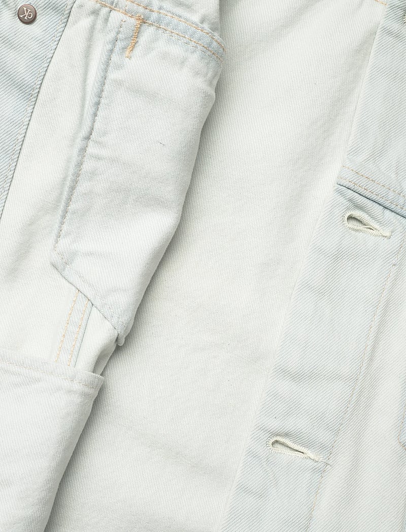 Calvin Klein Jeans - 90S BLEACHOUT 205 TRUCKER - unlined denim jackets - bleachout 205 - 4