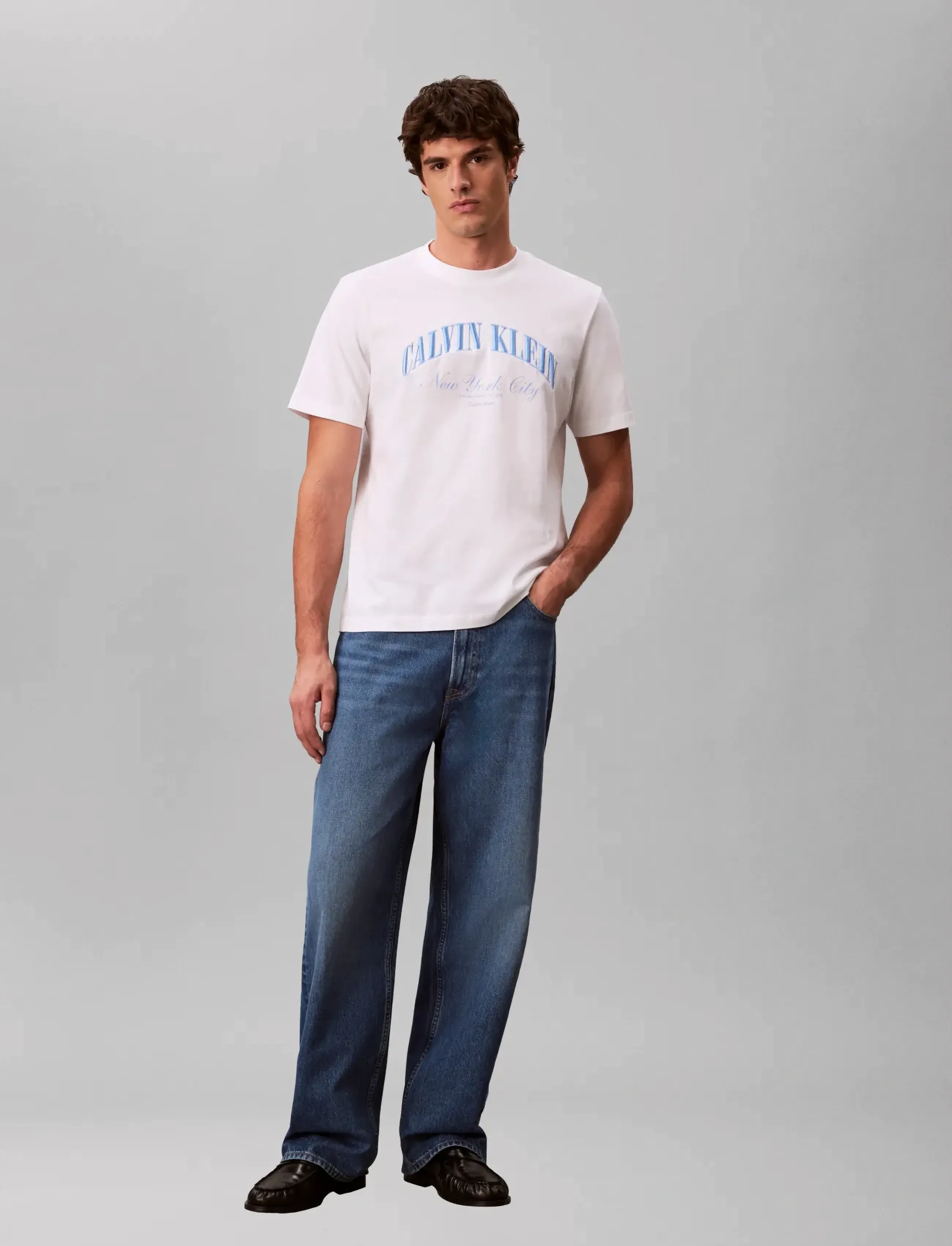 Calvin Klein Jeans 20S MARCH GRAPHIC SEASONAL FASHI - T-särgid - BRIGHT WHITE / white