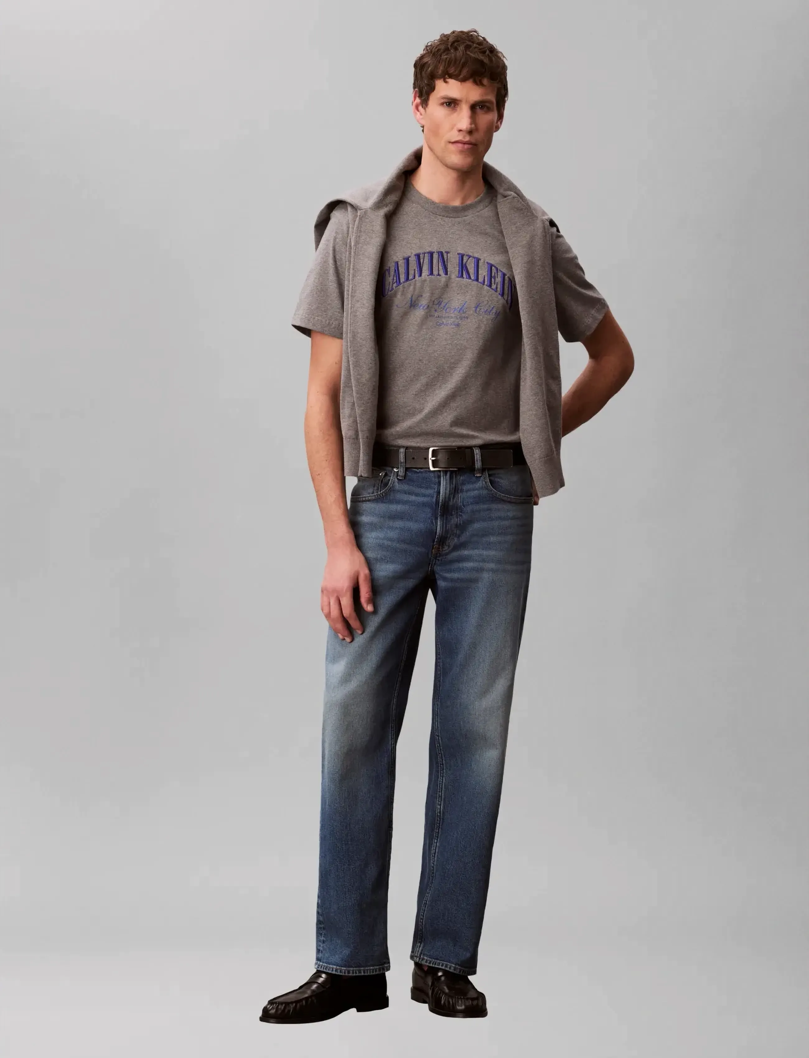Calvin Klein Jeans 20S MARCH GRAPHIC SEASONAL FASHI - T-särgid - MED GREY HTR / grey