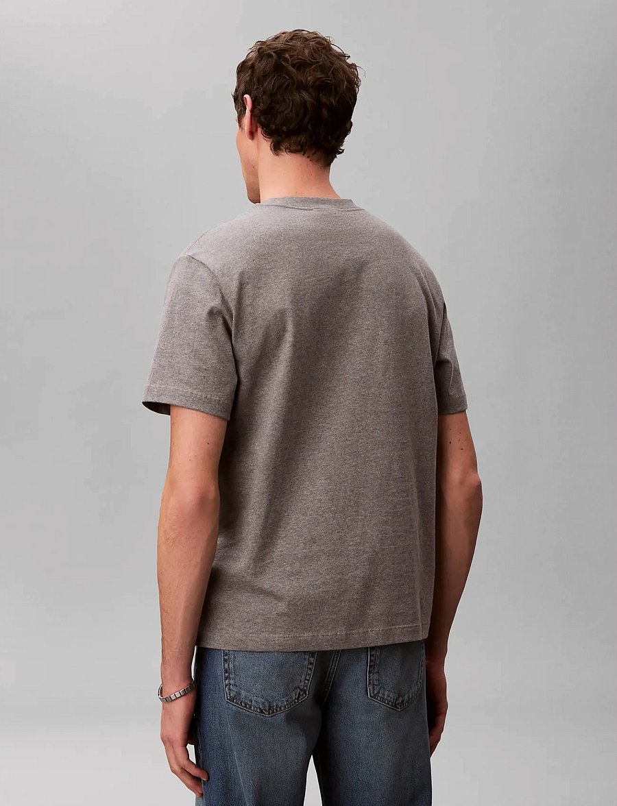 Calvin Klein Jeans - 20S MARCH GRAPHIC SEASONAL FASHI - short-sleeved t-shirts - med grey htr - 2