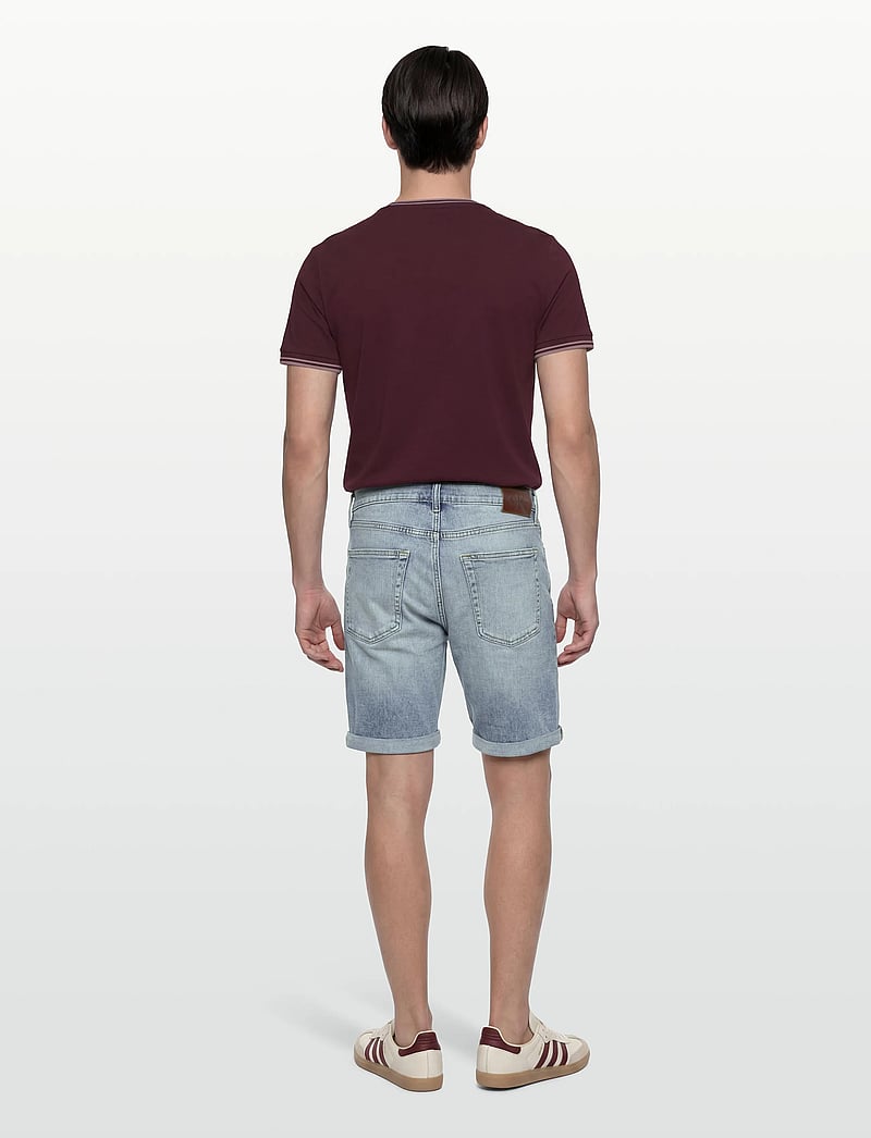 Calvin Klein Jeans - SLIM ABNER SHORT - jeans shorts - abner - 4