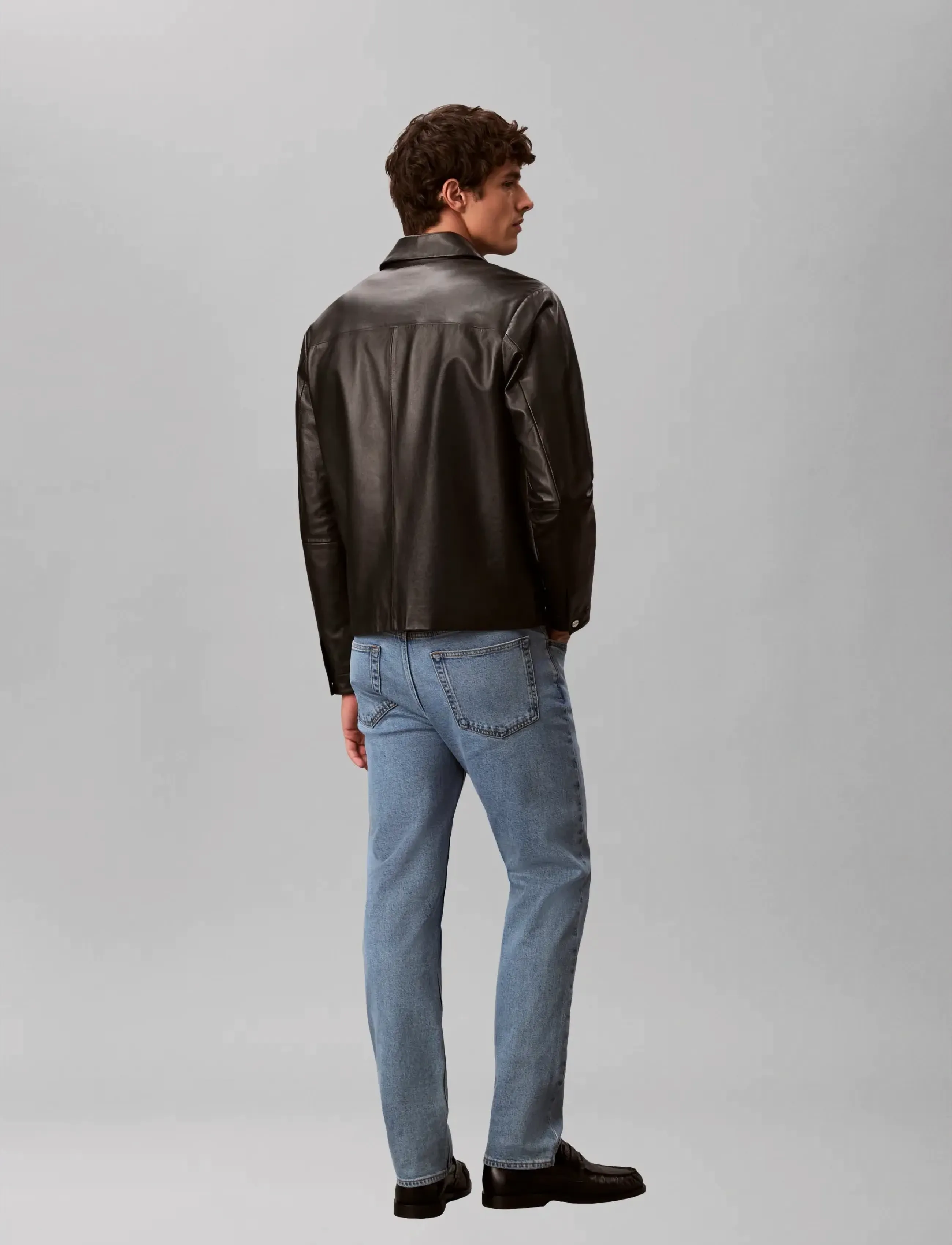 Calvin Klein Jeans Standard Straight Adam Lt Stone straight leg jeans herr – bild 2