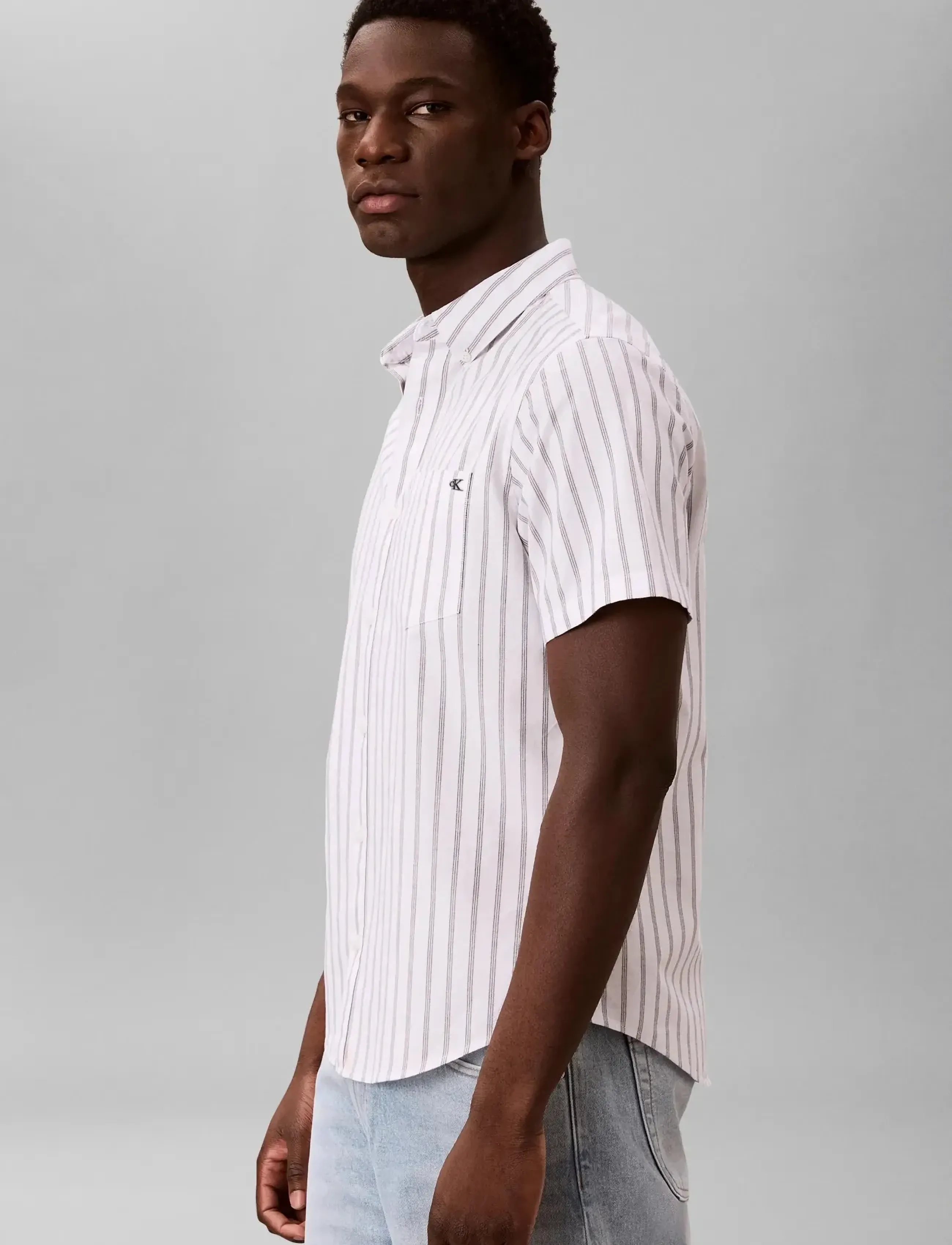 Calvin Klein Jeans - SS YD STRIPE OXFORD CLASSIC SHIR - chemises à manches courtes - brilliant white - 4