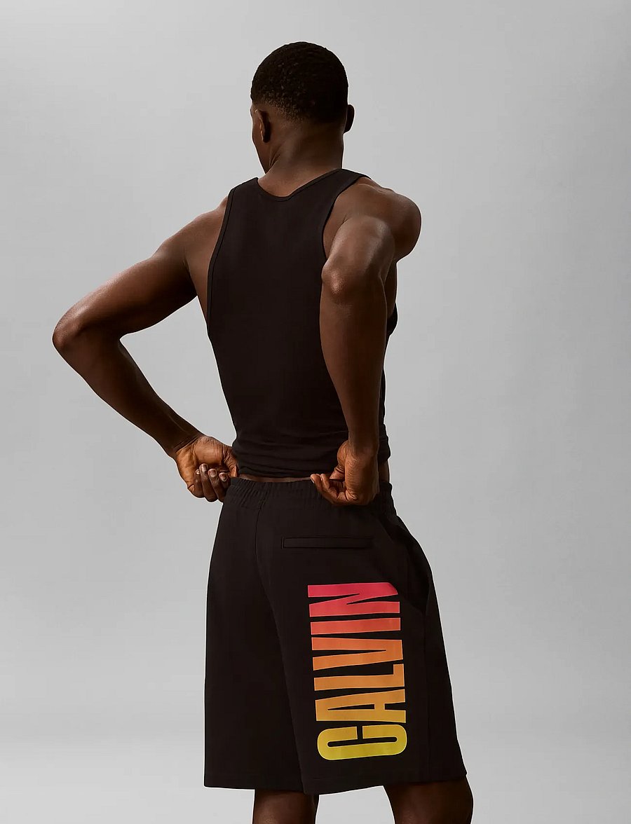 Calvin Klein Jeans - 350TERRY CALVIN PRIDE SHORT - sweatshorts - black - 2