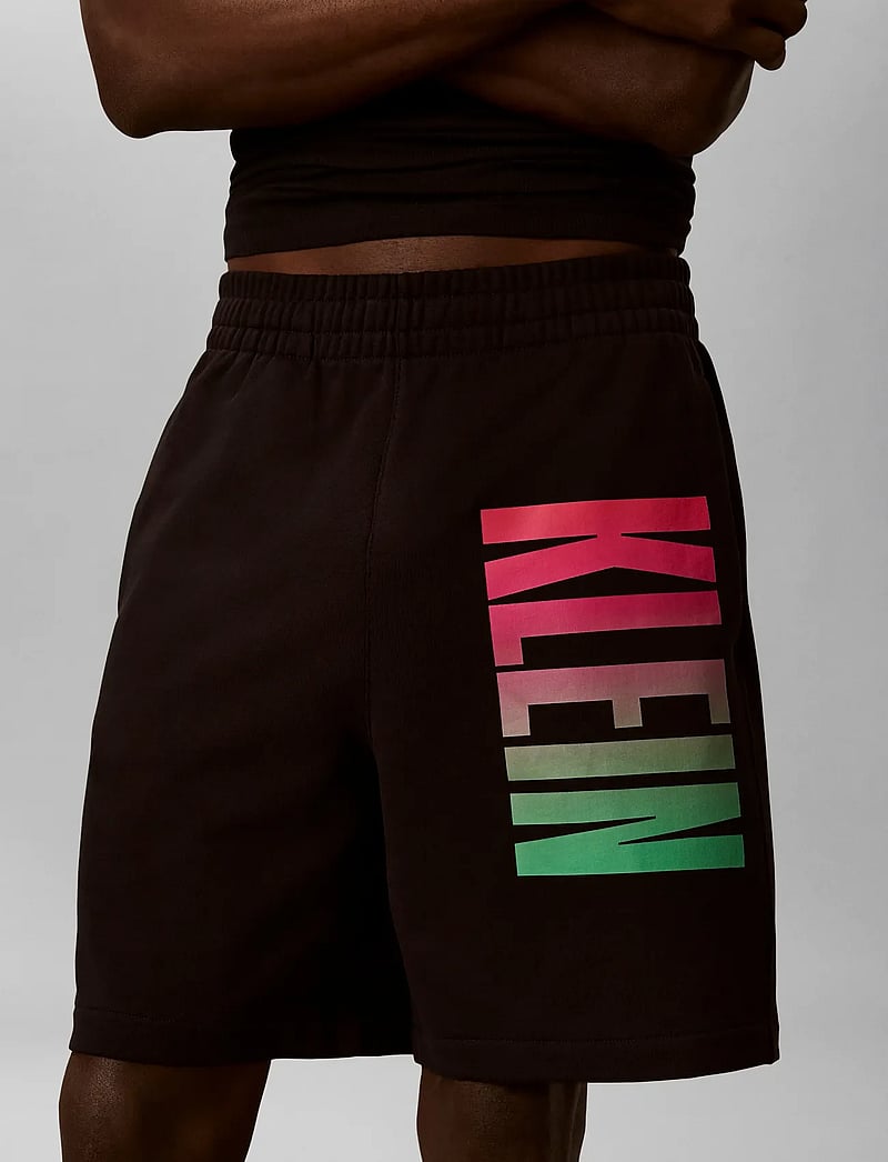 Calvin Klein Jeans - 350TERRY CALVIN PRIDE SHORT - sweatshorts - black - 3