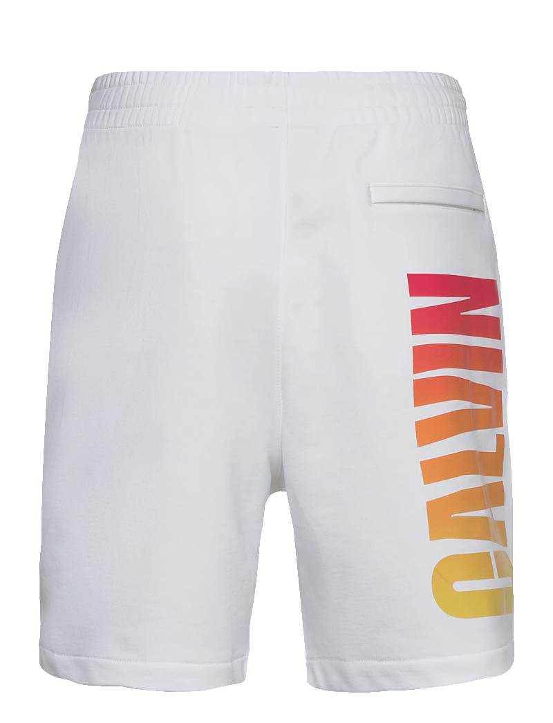 Calvin Klein Jeans - 350TERRY CALVIN PRIDE SHORT - lühikesed dressipüksid - bright white - 1