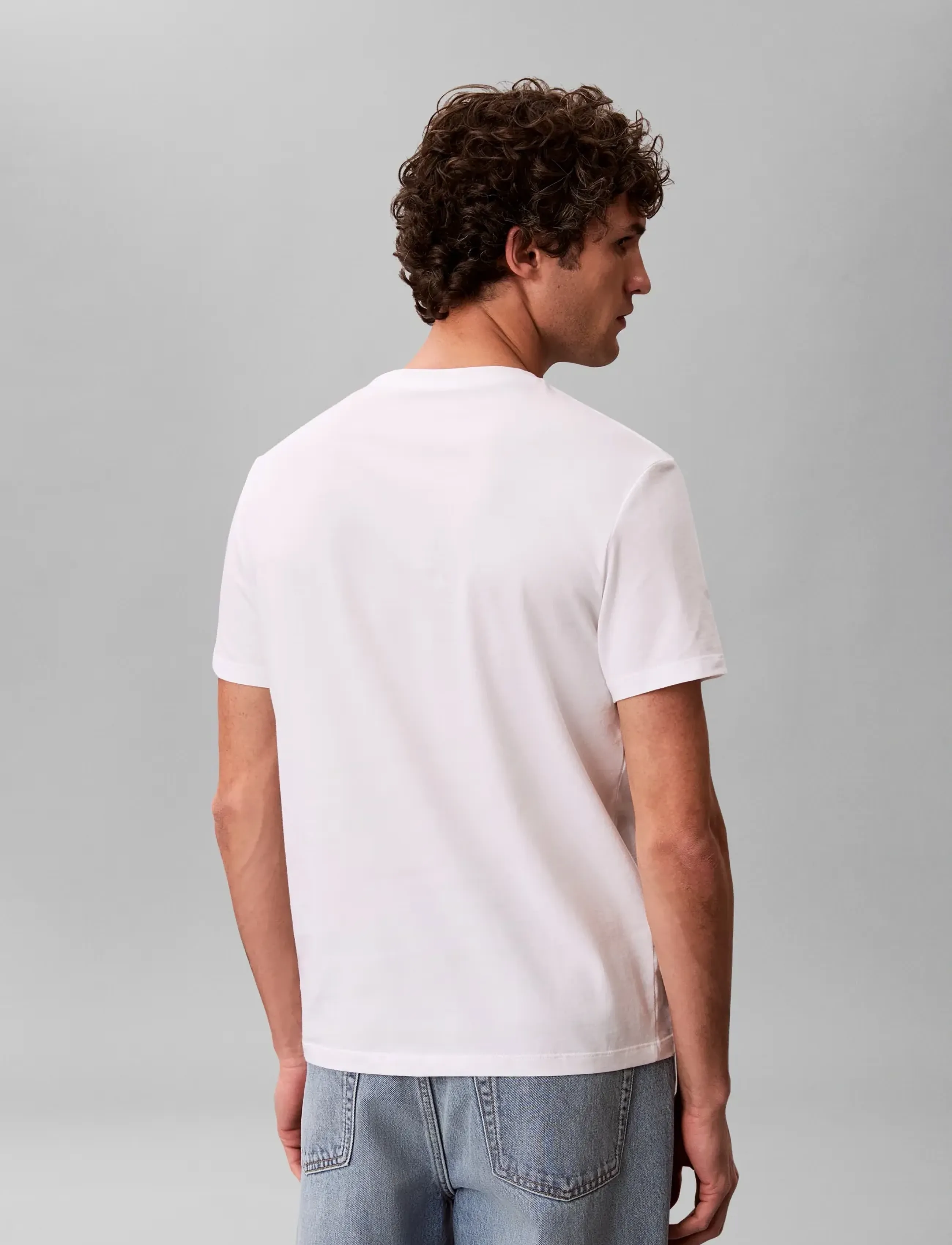 Ss 30S Eu Calvinklein Stack Grap 2