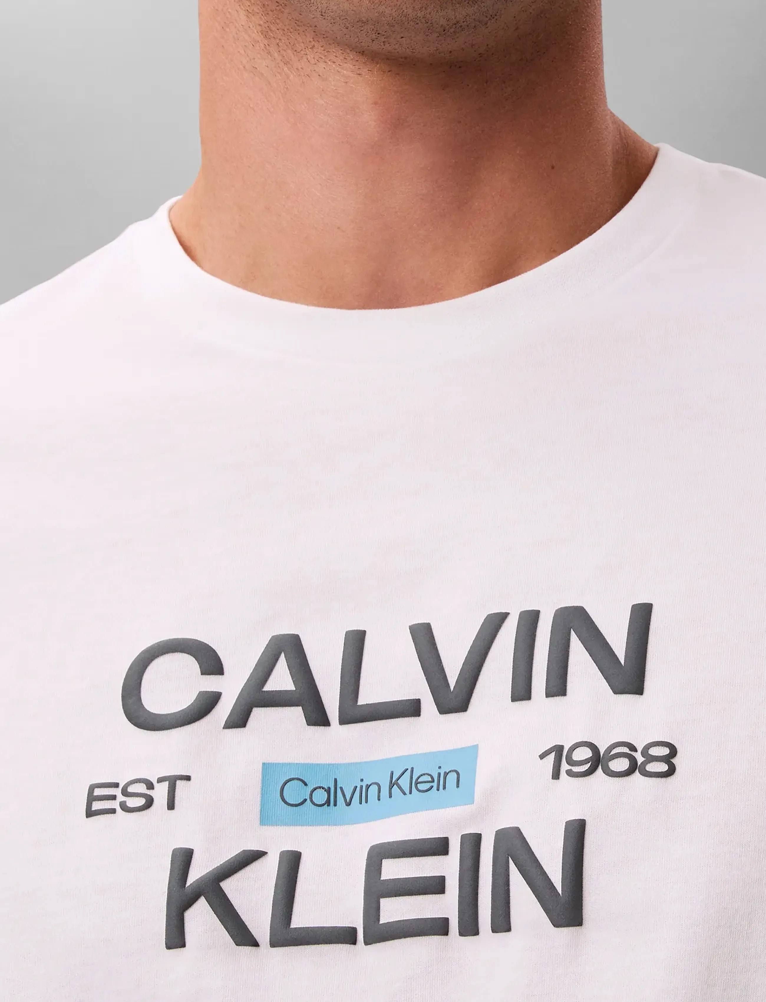 Ss 30S Eu Calvinklein Stack Grap 4