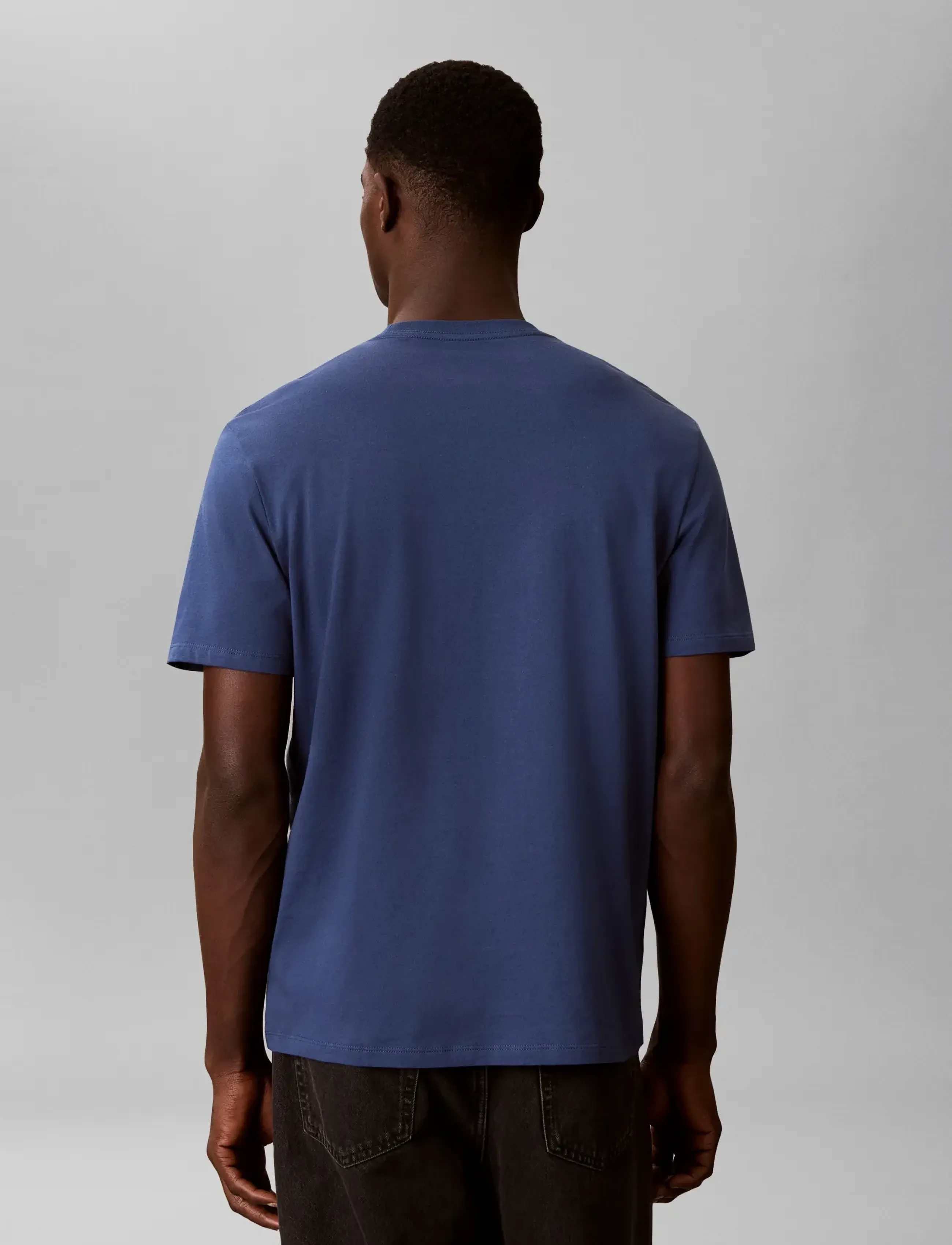Ss 30S Eu Calvinklein Stack Grap 2