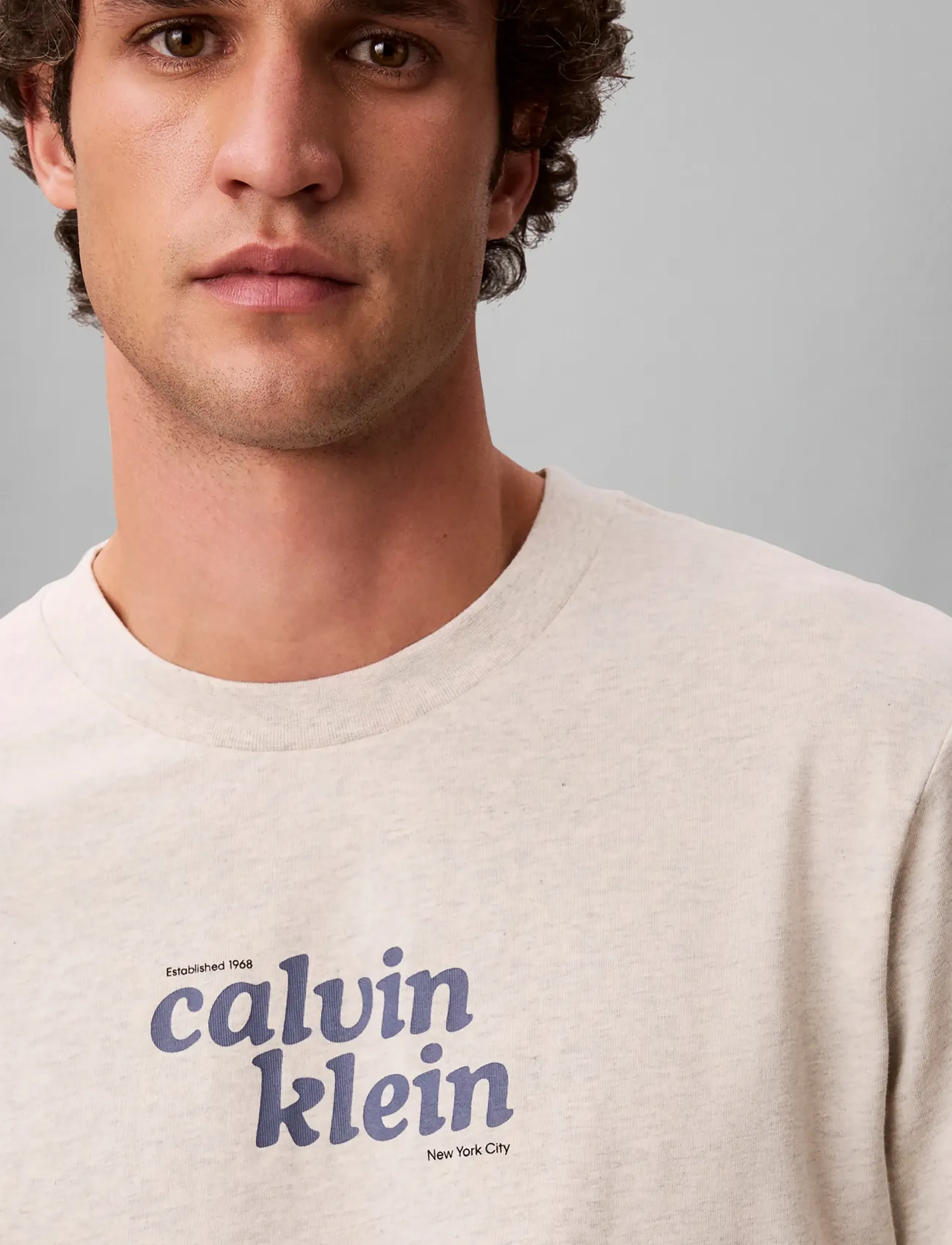 Calvin Klein Jeans - SS 20S CALVINKLEIN TRVL FONT GRA - kortærmede t-shirts - ba01 grey heather - 3