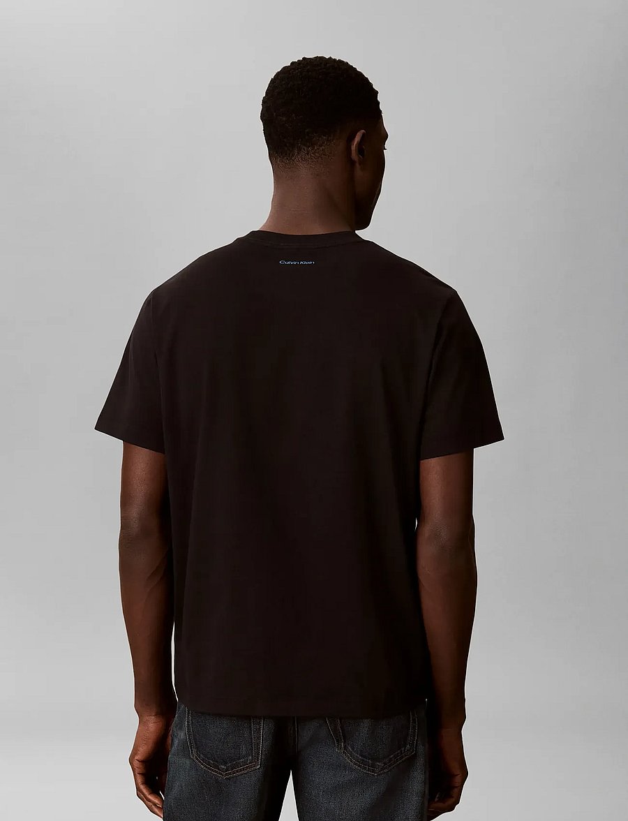 Calvin Klein Jeans - SS 20S CALVINKLEIN TRVL FONT GRA - short-sleeved t-shirts - black - 2
