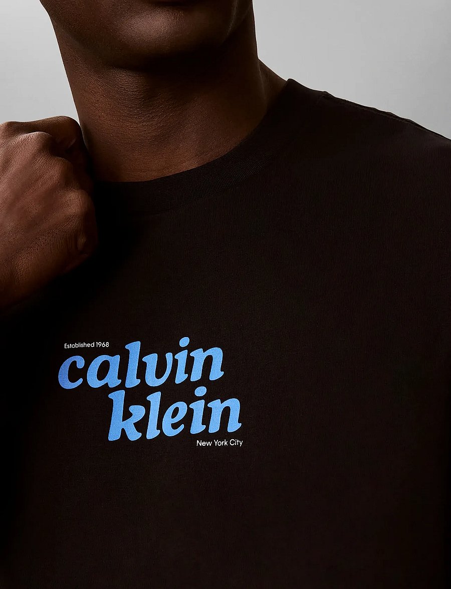 Calvin Klein Jeans - SS 20S CALVINKLEIN TRVL FONT GRA - short-sleeved t-shirts - black - 3
