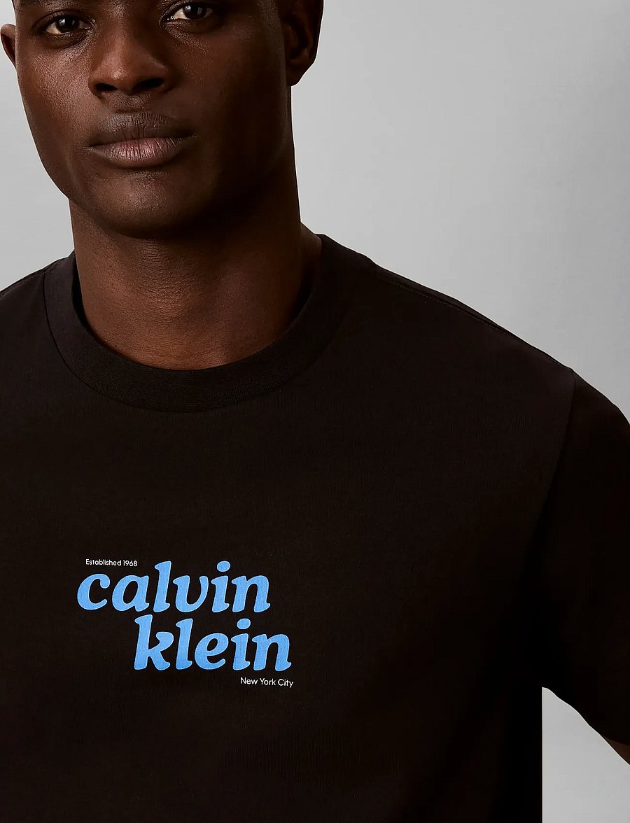 Calvin Klein Jeans - SS 20S CALVINKLEIN TRVL FONT GRA - short-sleeved t-shirts - black - 4