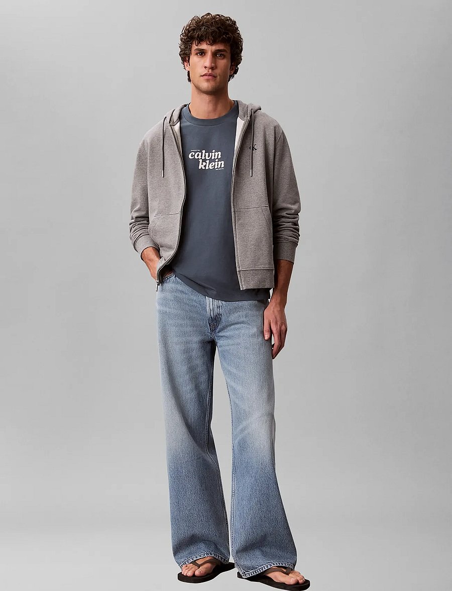 Calvin Klein Jeans - SS 20S CALVINKLEIN TRVL FONT GRA - kurzärmelige t-shirts - dark slate - 0