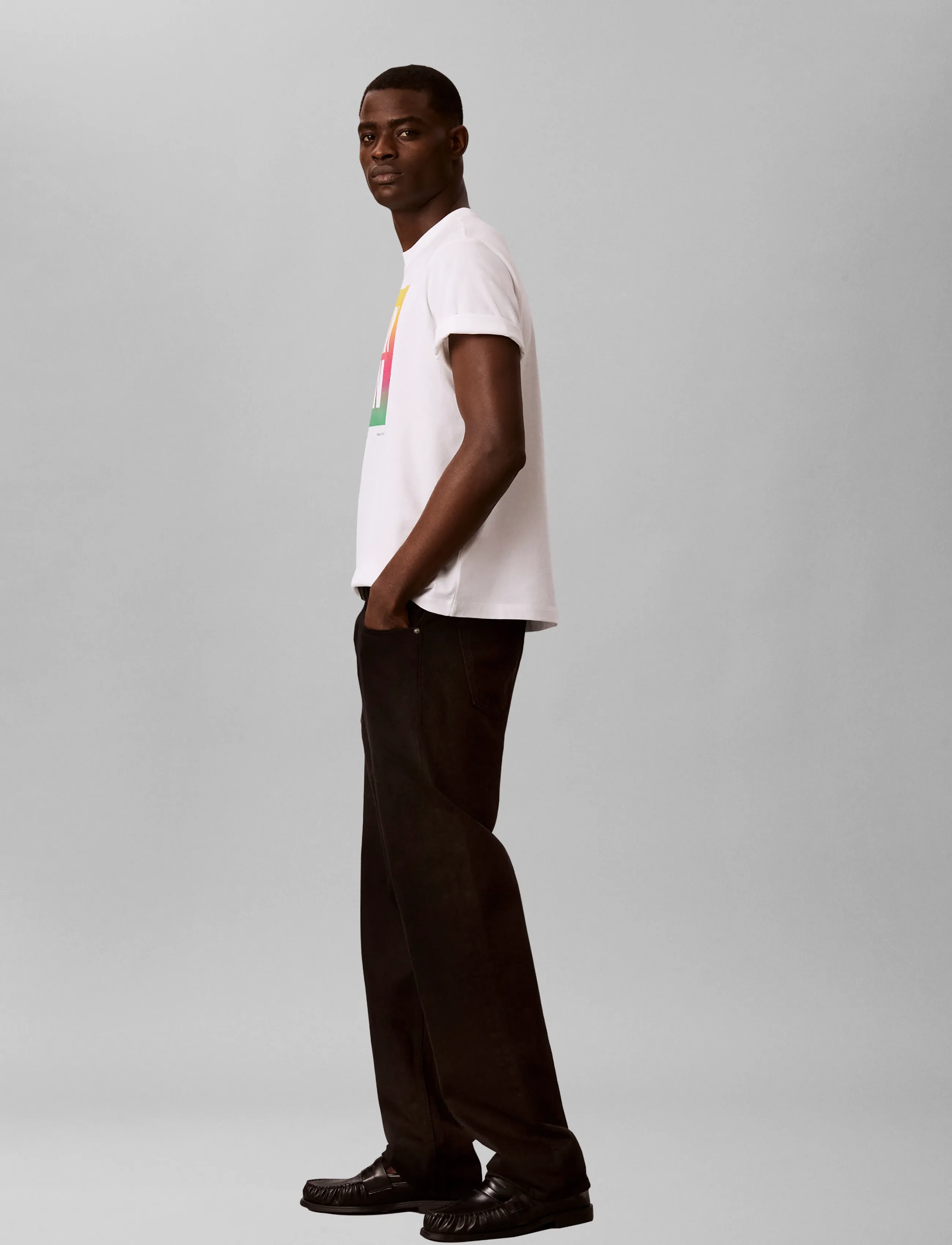 Calvin Klein Jeans T-shirt 'PRIDE26' gul / ljusgrön / rosa herr – bild 6