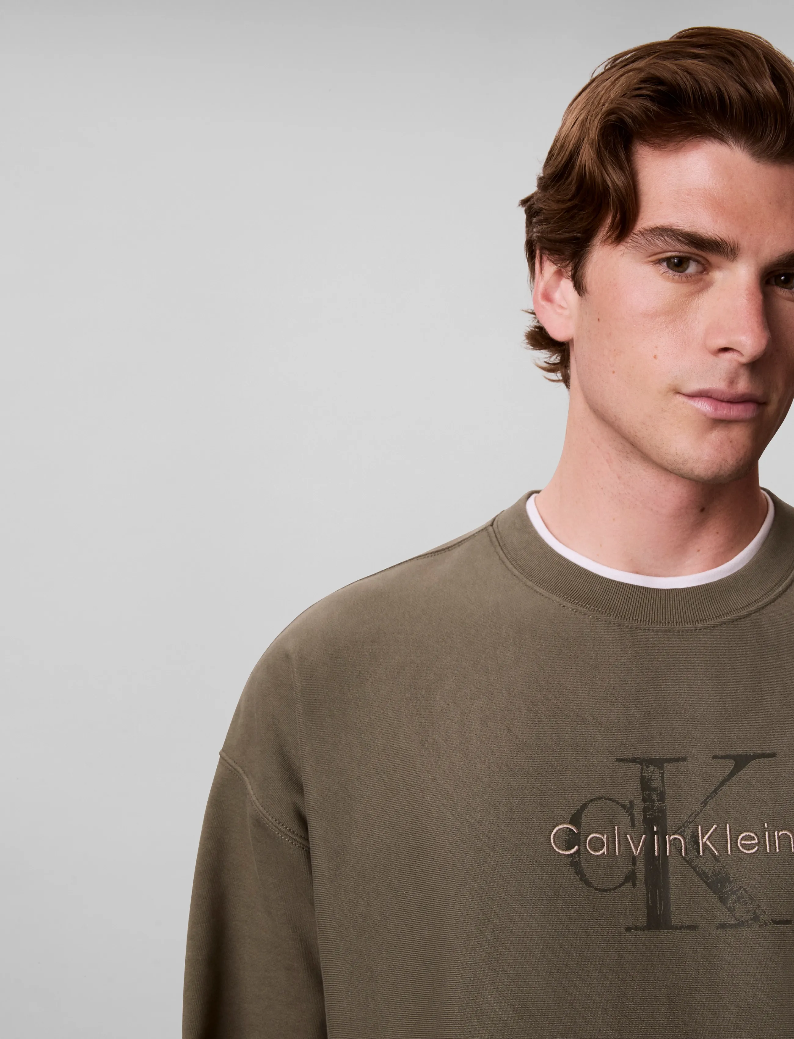Calvin Klein Jeans - LS PREMIUM TERRY PAINTED MONOLOG - shoppa efter stil - dusty olive - 4