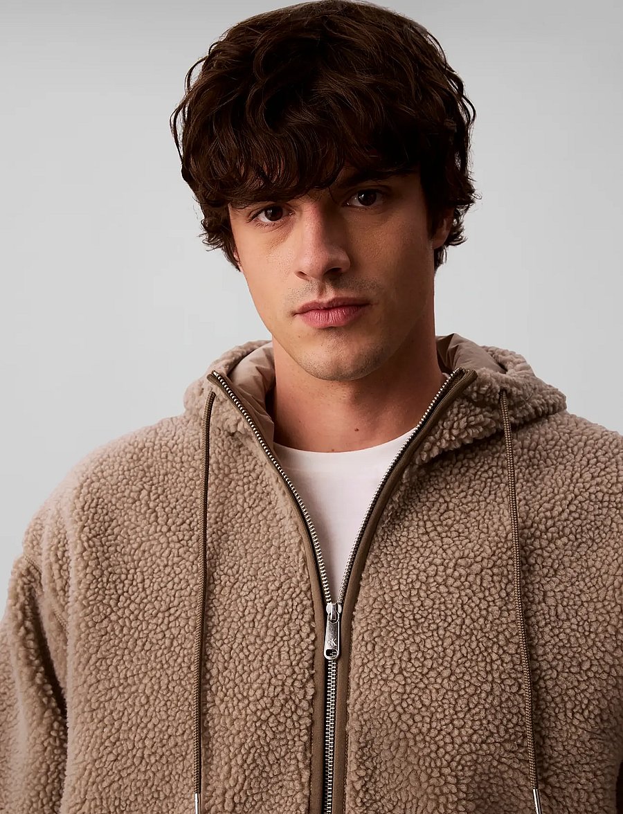 Calvin Klein Jeans - LS SHERPA BADGE FUNNEL NECK FZ H - fleece-pullover - roasted cashew - 4